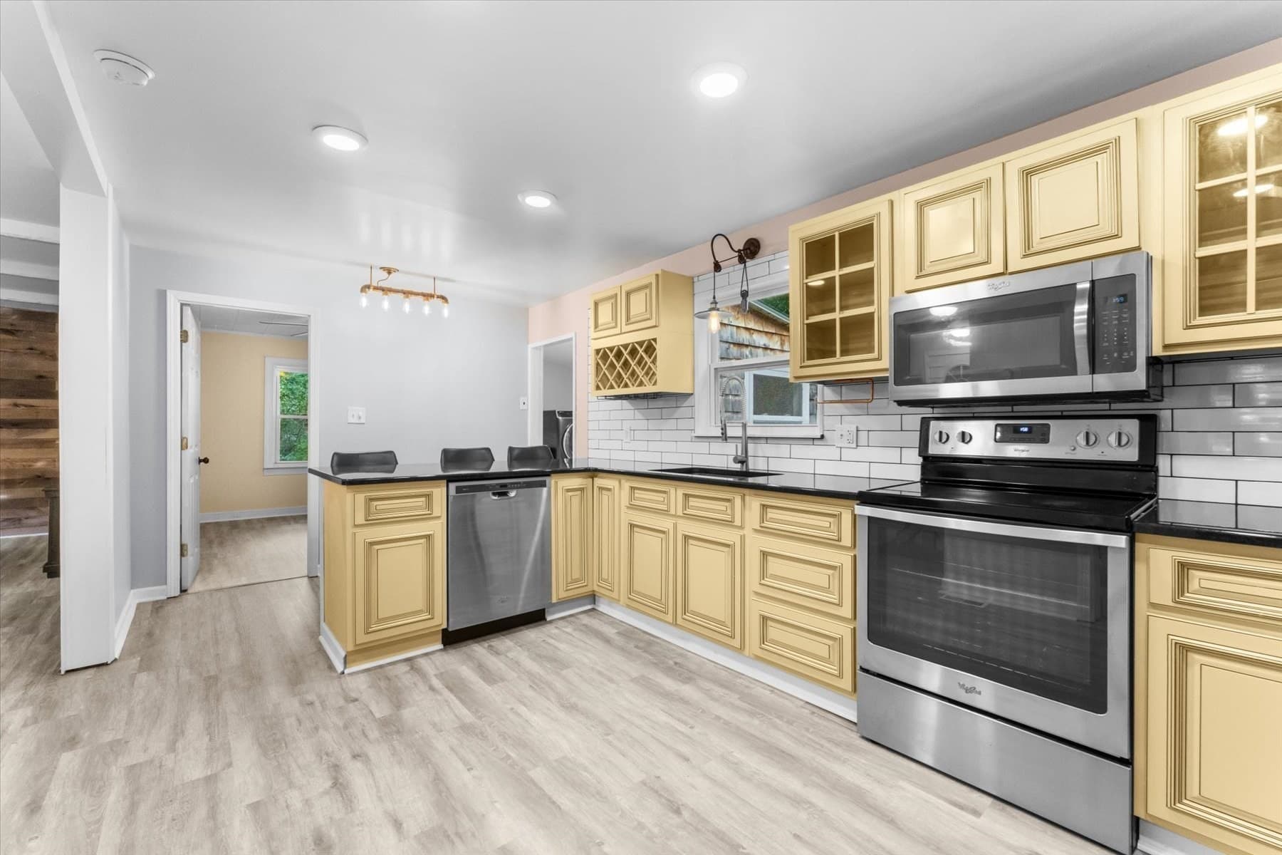Single Family Residence at 11 Wheelock Rd, Shrewsbury MA 01545, Shrewsbury, photo 9 of 35