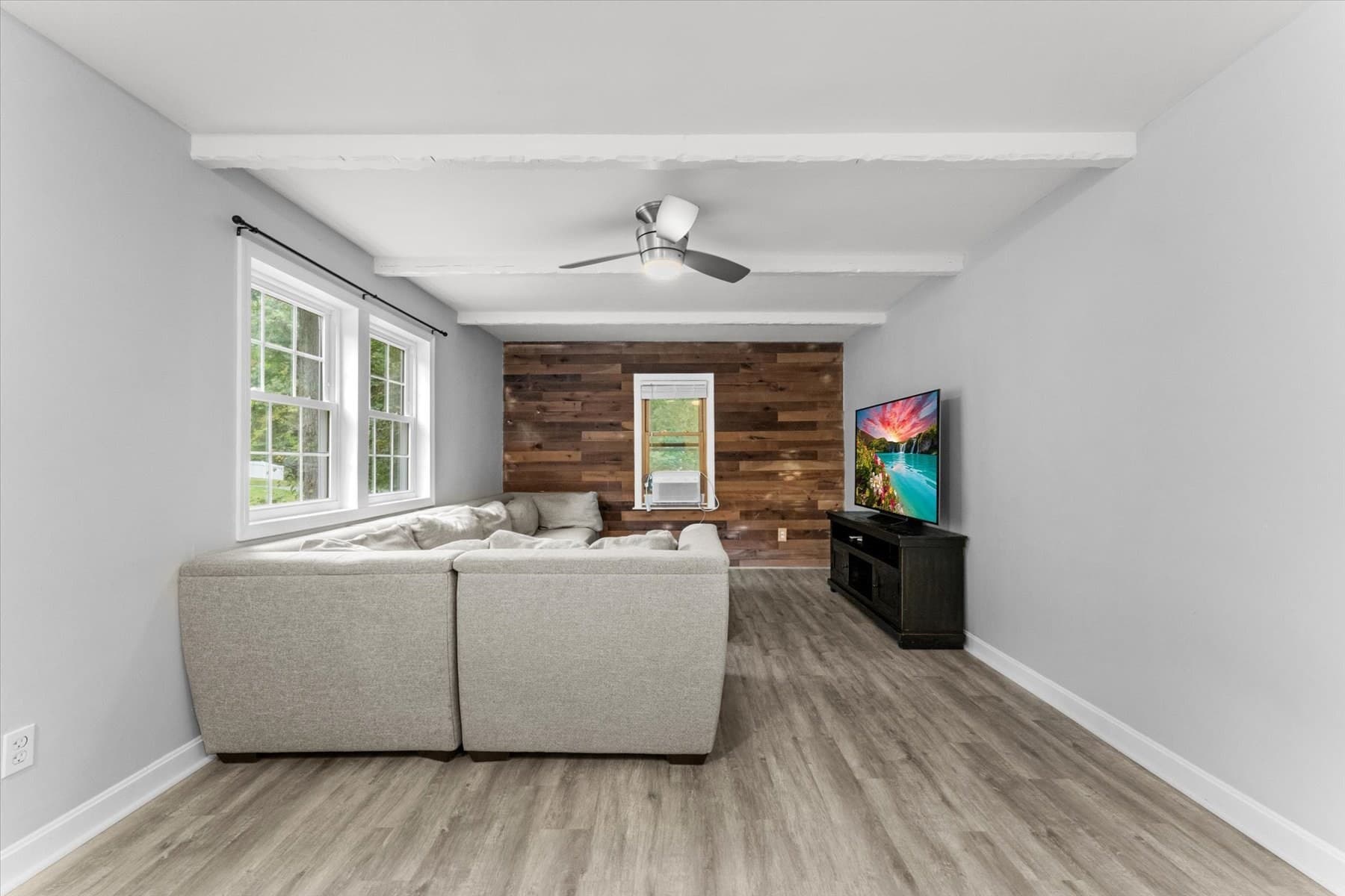 Single Family Residence at 11 Wheelock Rd, Shrewsbury MA 01545, Shrewsbury, photo 4 of 35