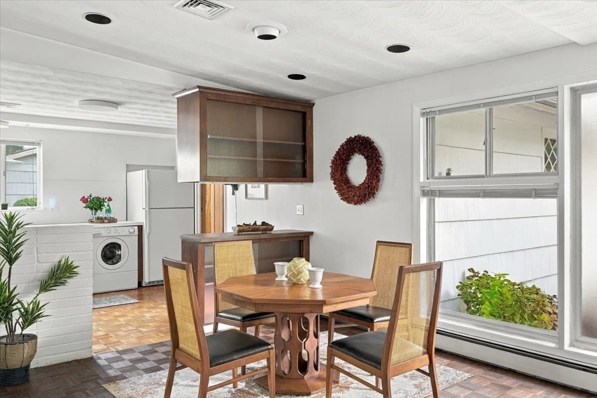 Single Family Residence at 27 Ridgefield Dr, Framingham MA 01701, Framingham, photo 6 of 29