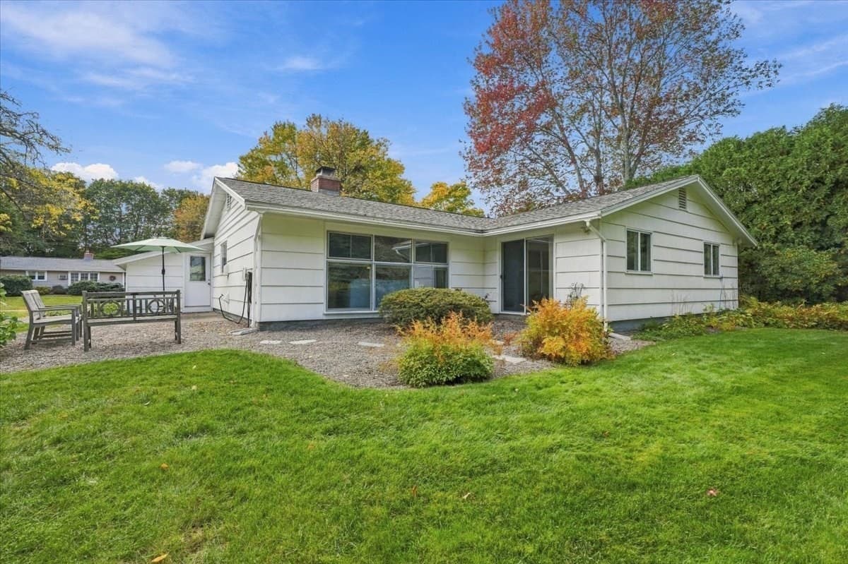 Single Family Residence at 27 Ridgefield Dr, Framingham MA 01701, Framingham, photo 20 of 29