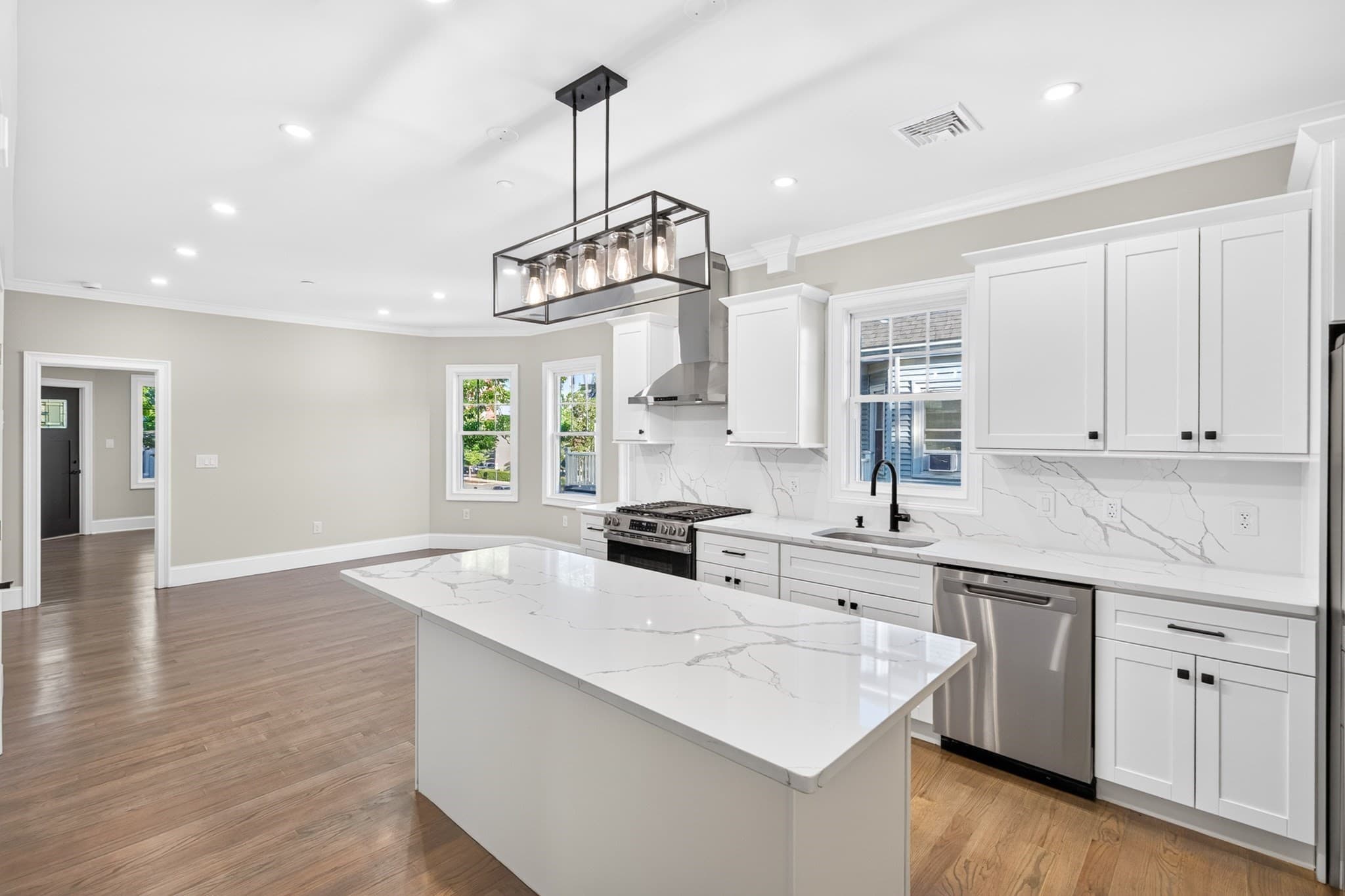 Condominium at 152 Washington St # 2, Boston MA 02135, Boston, photo 3 of 20
