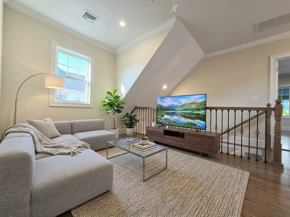 Condominium at 152 Washington St # 3, Boston MA 02135, Boston, photo 2 of 17