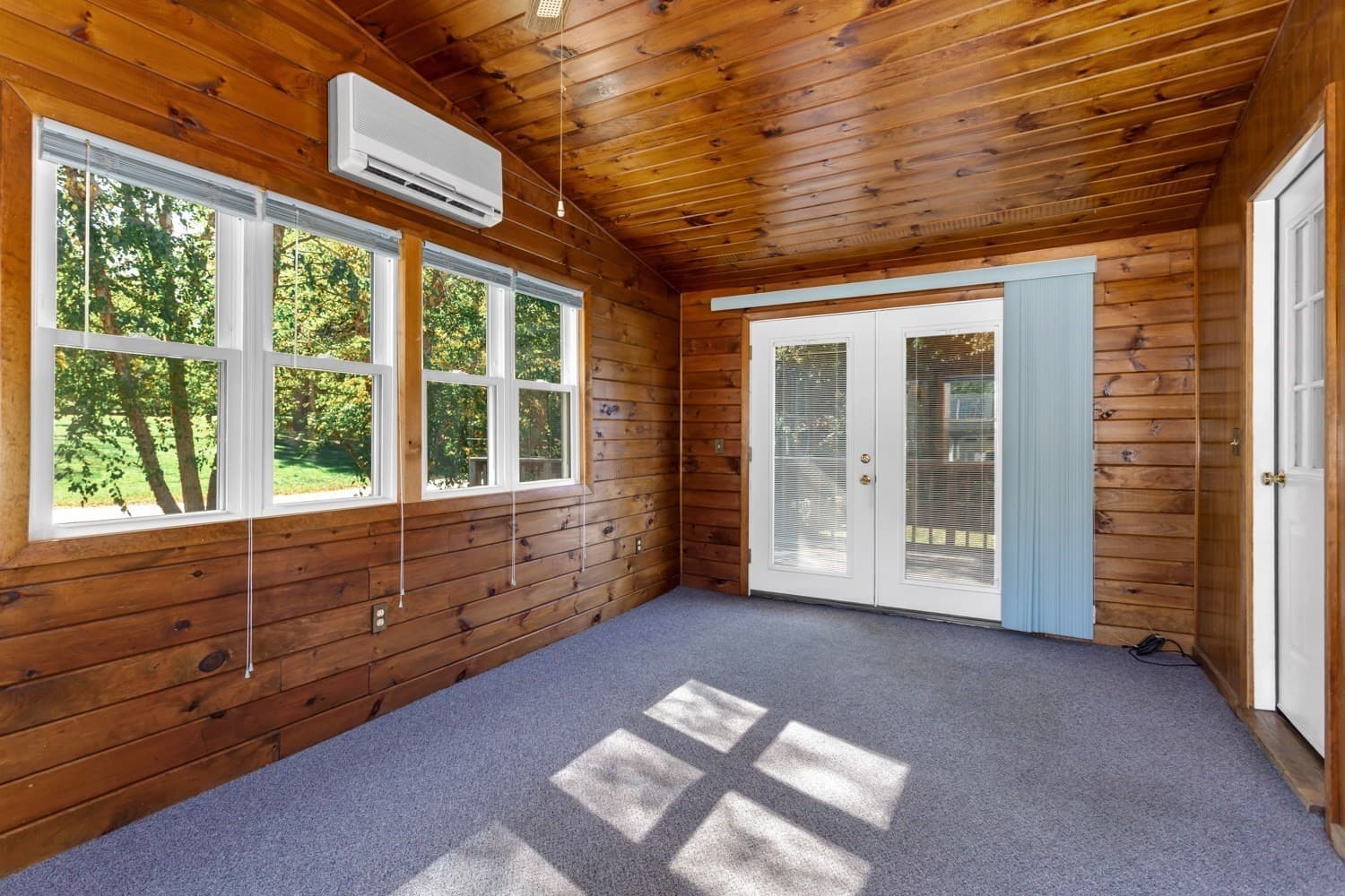 Single Family Residence at 590 Pond St, Franklin MA 02038, Franklin, photo 18 of 42