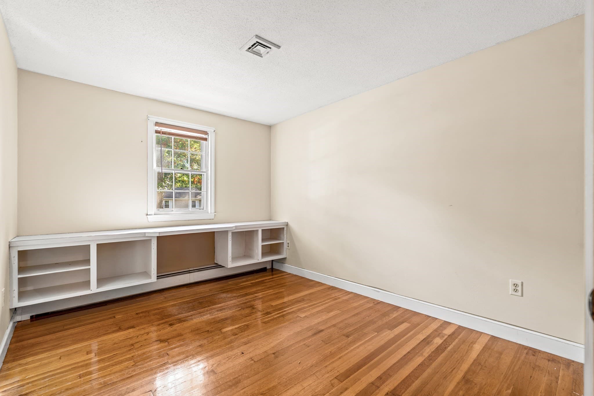 Single Family Residence at 72 Alden Road, Holliston MA 01746, Holliston, photo 16 of 35