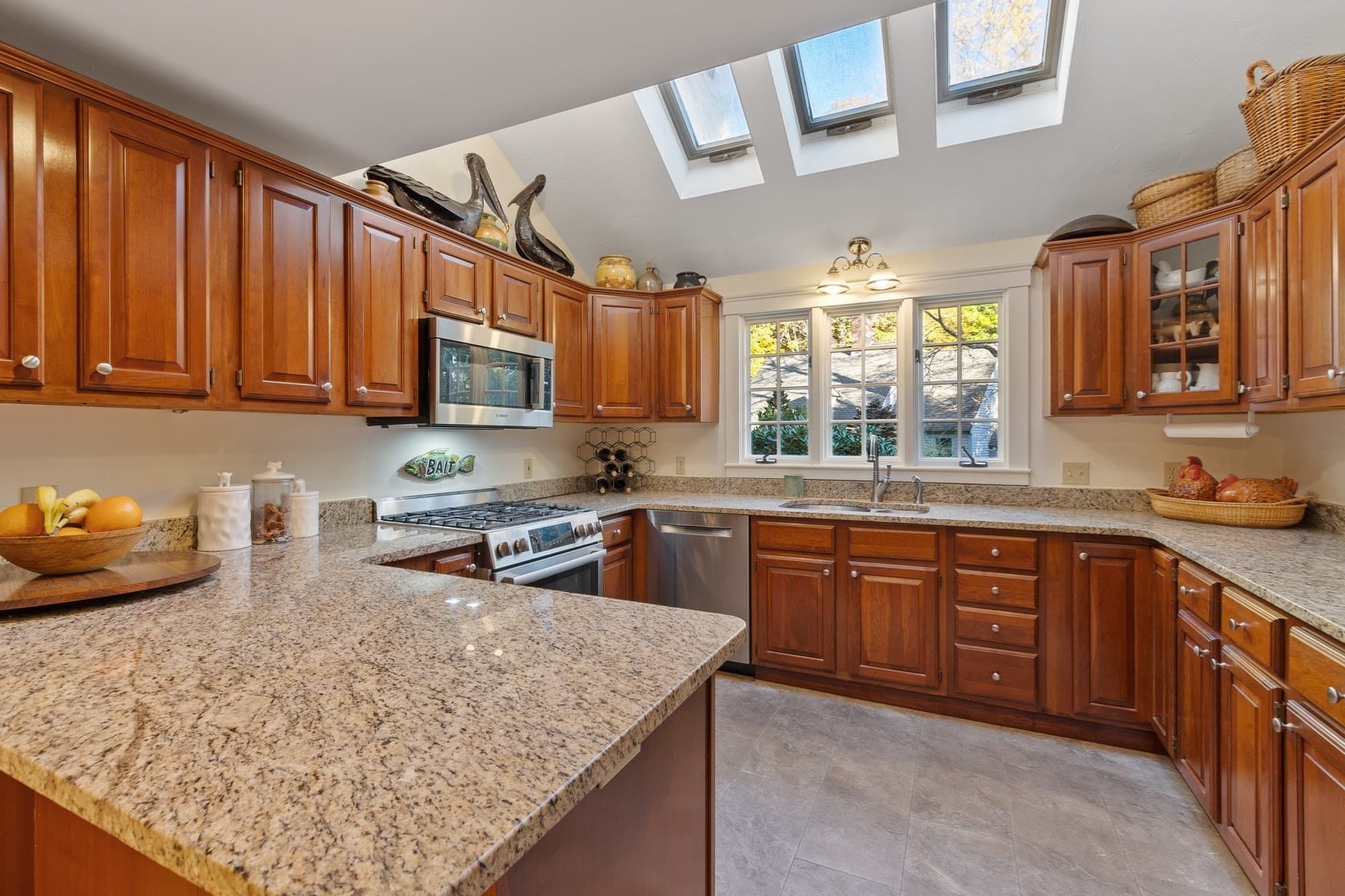 Condominium at 69 Royal Fern Dr # 69, Lunenburg MA 01462, Lunenburg, photo 21 of 42