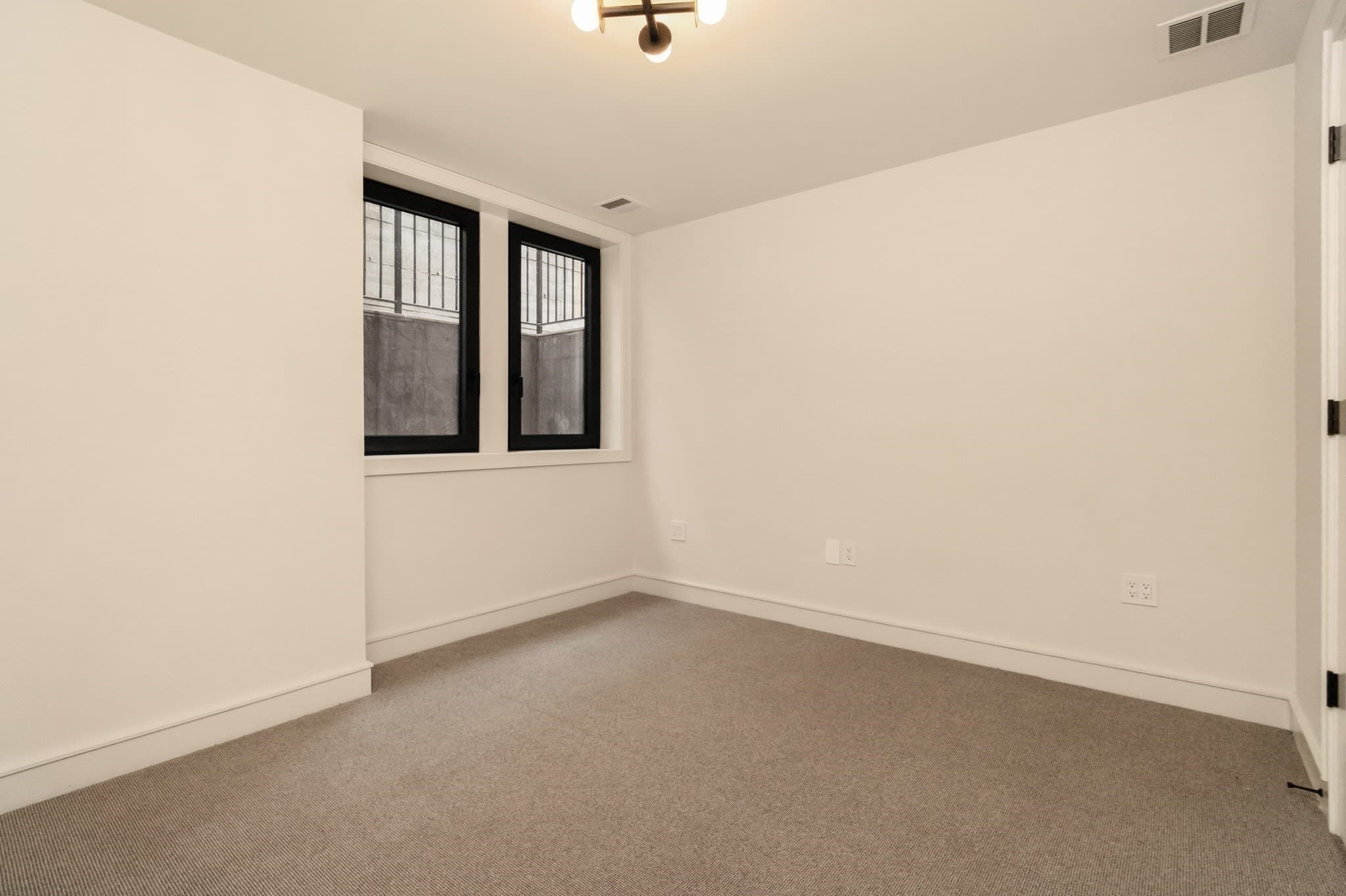 Single Family Residence at 8 Holworthy Terrace, Cambridge MA 02138, Cambridge, photo 22 of 30