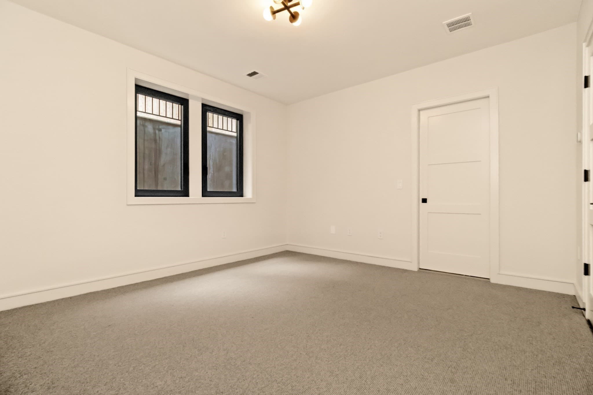 Single Family Residence at 8 Holworthy Terrace, Cambridge MA 02138, Cambridge, photo 20 of 30