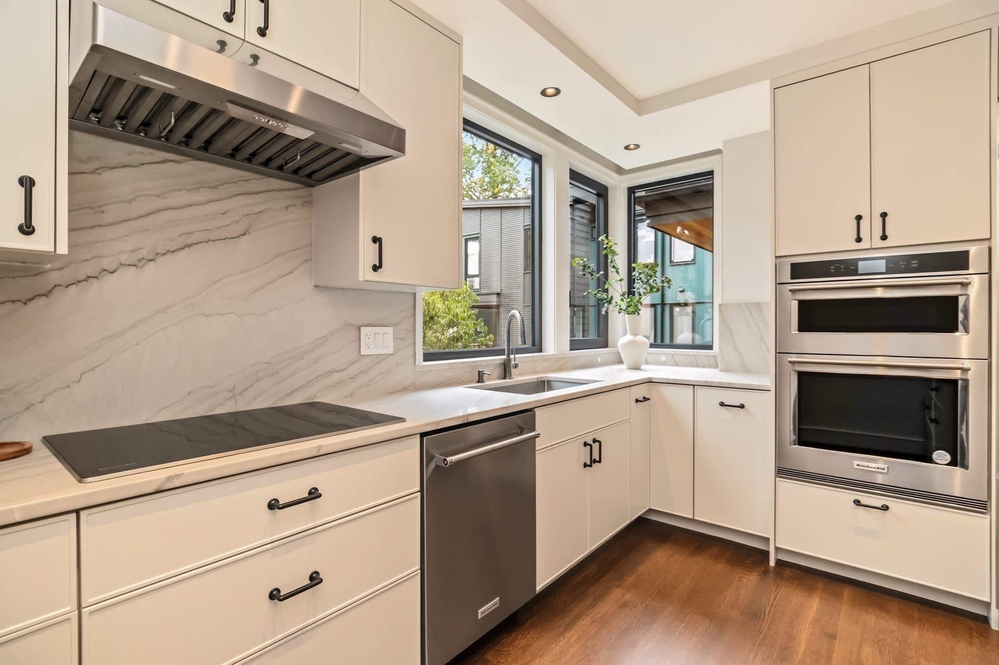 Single Family Residence at 8 Holworthy Terrace, Cambridge MA 02138, Cambridge, photo 9 of 30