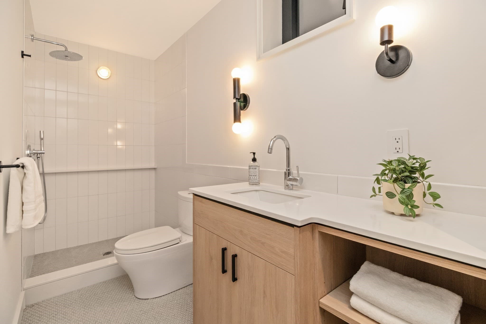 Single Family Residence at 8 Holworthy Terrace, Cambridge MA 02138, Cambridge, photo 21 of 30