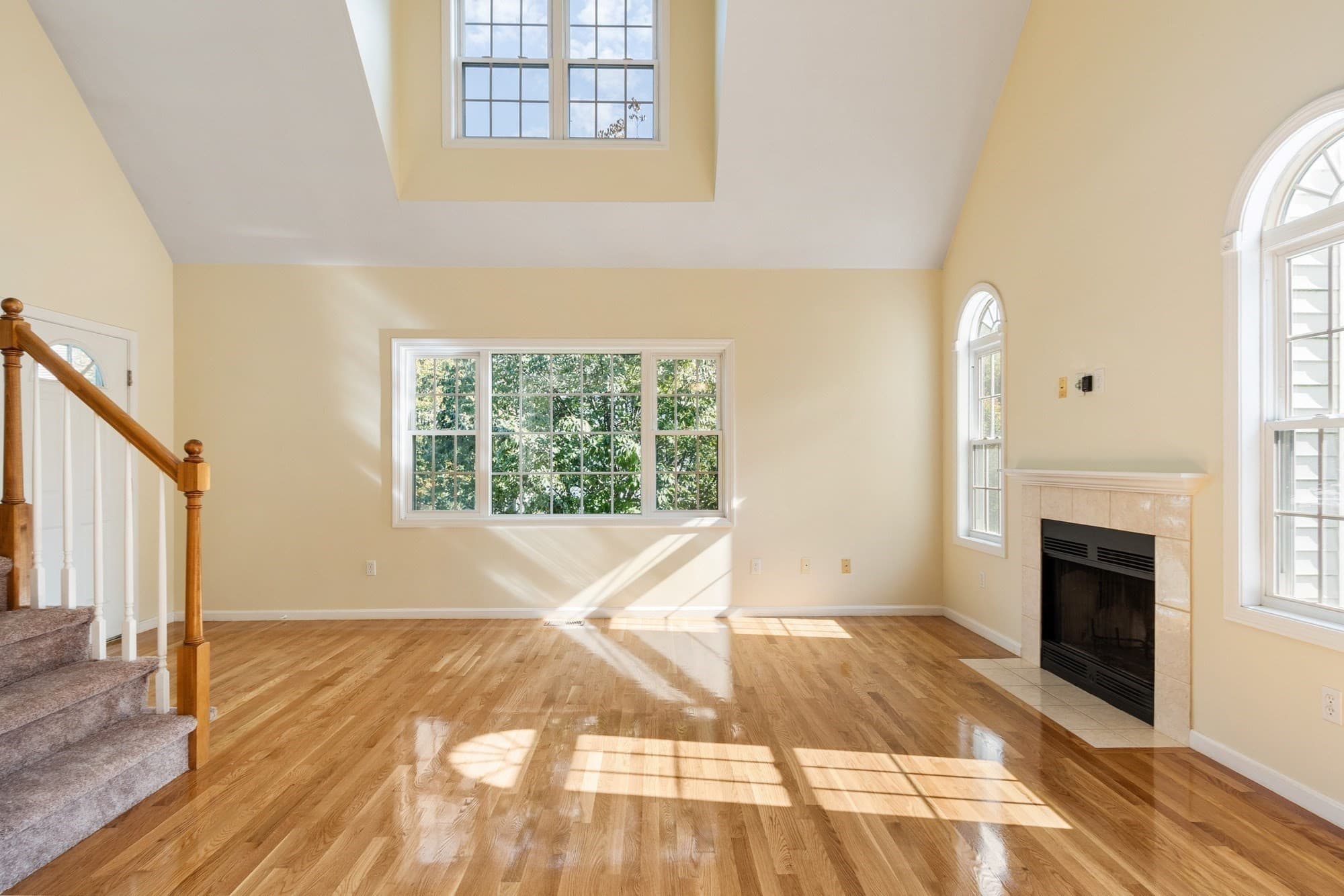 Condominium at 10 Patriots Way # A, Sterling MA 01564, Sterling, photo 2 of 33