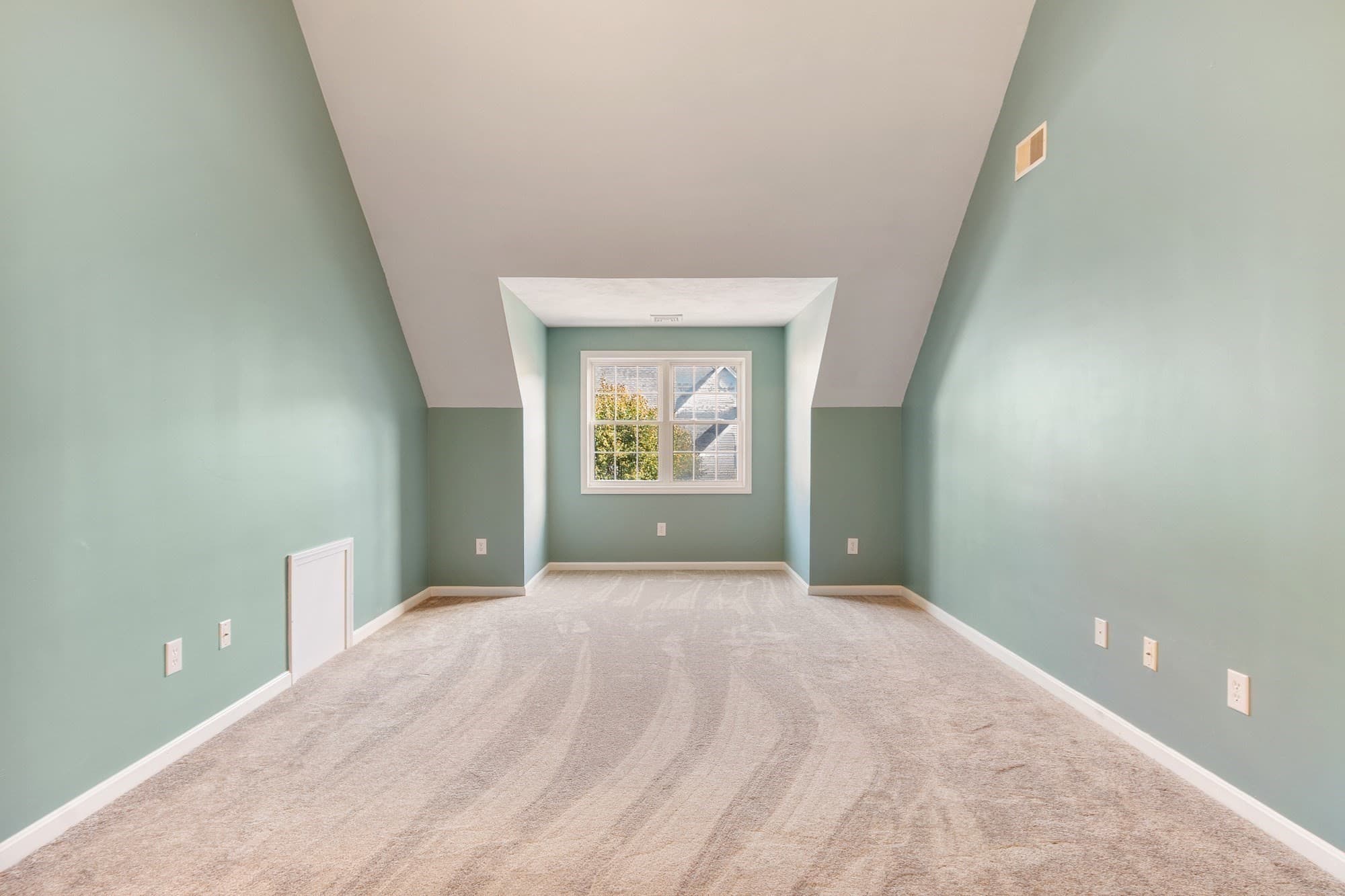 Condominium at 10 Patriots Way # A, Sterling MA 01564, Sterling, photo 14 of 33