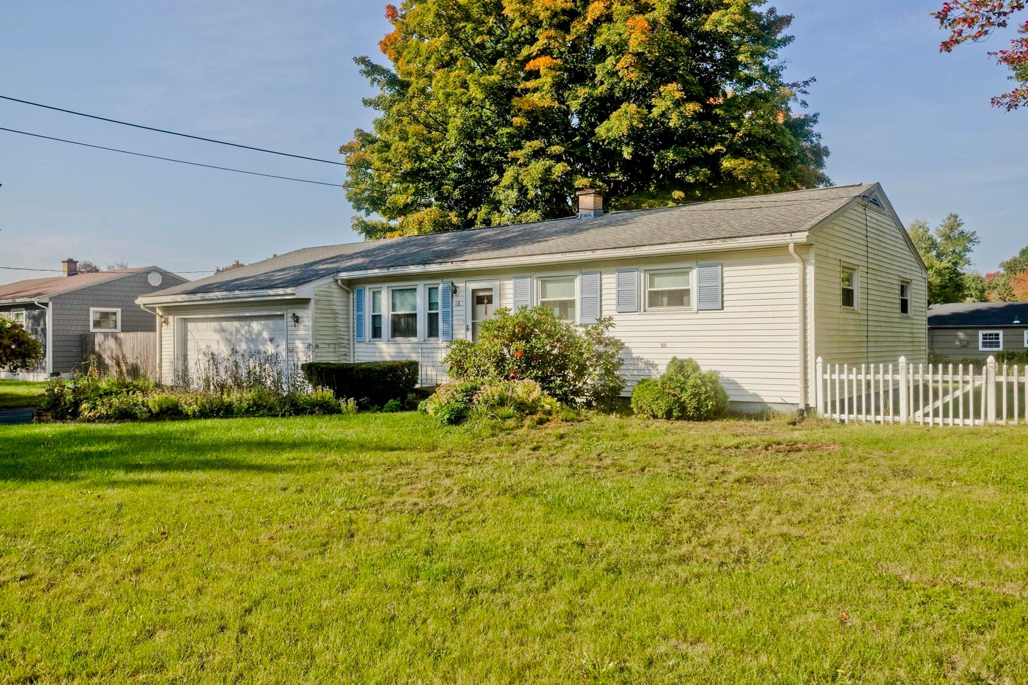 Single Family Residence at 68 Talmadge Dr, Springfield MA 01118, Springfield, photo 2 of 36