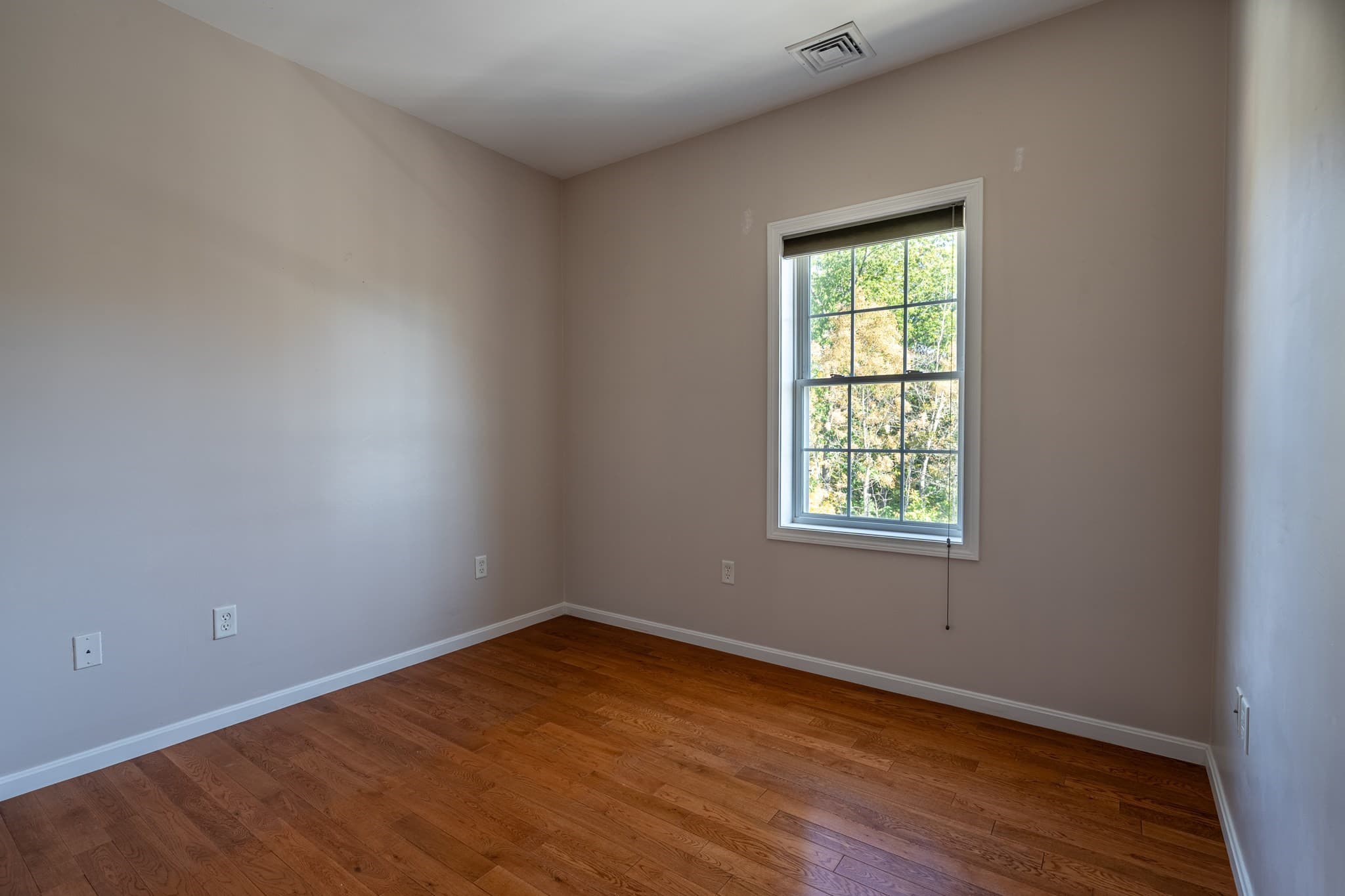 Condominium at 34 Burnham Rd # 402, Methuen MA 01844, Methuen, photo 21 of 25