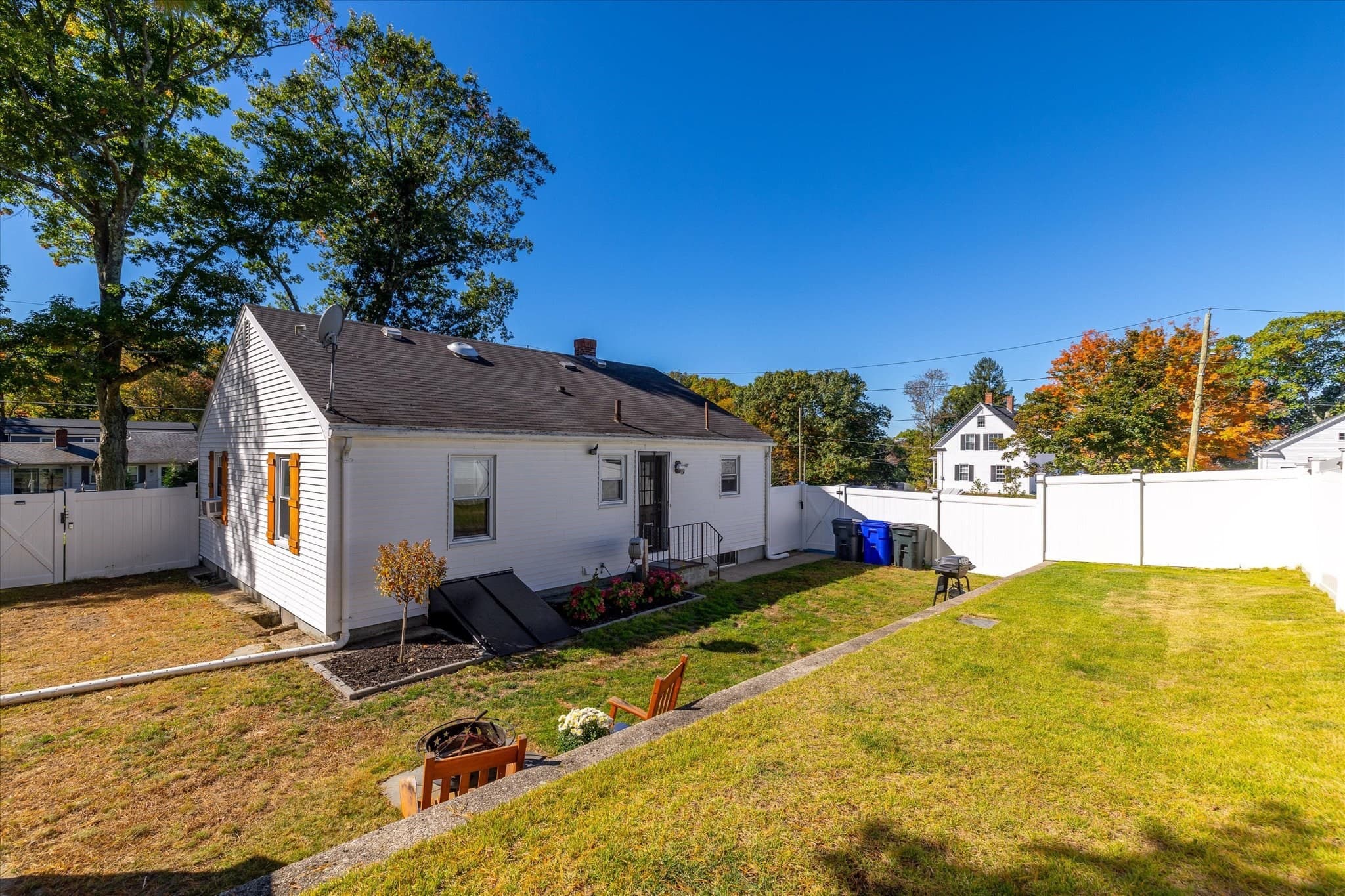 Single Family Residence at 60 Mount Pleasant St, Milford MA 01757, Milford, photo 7 of 35
