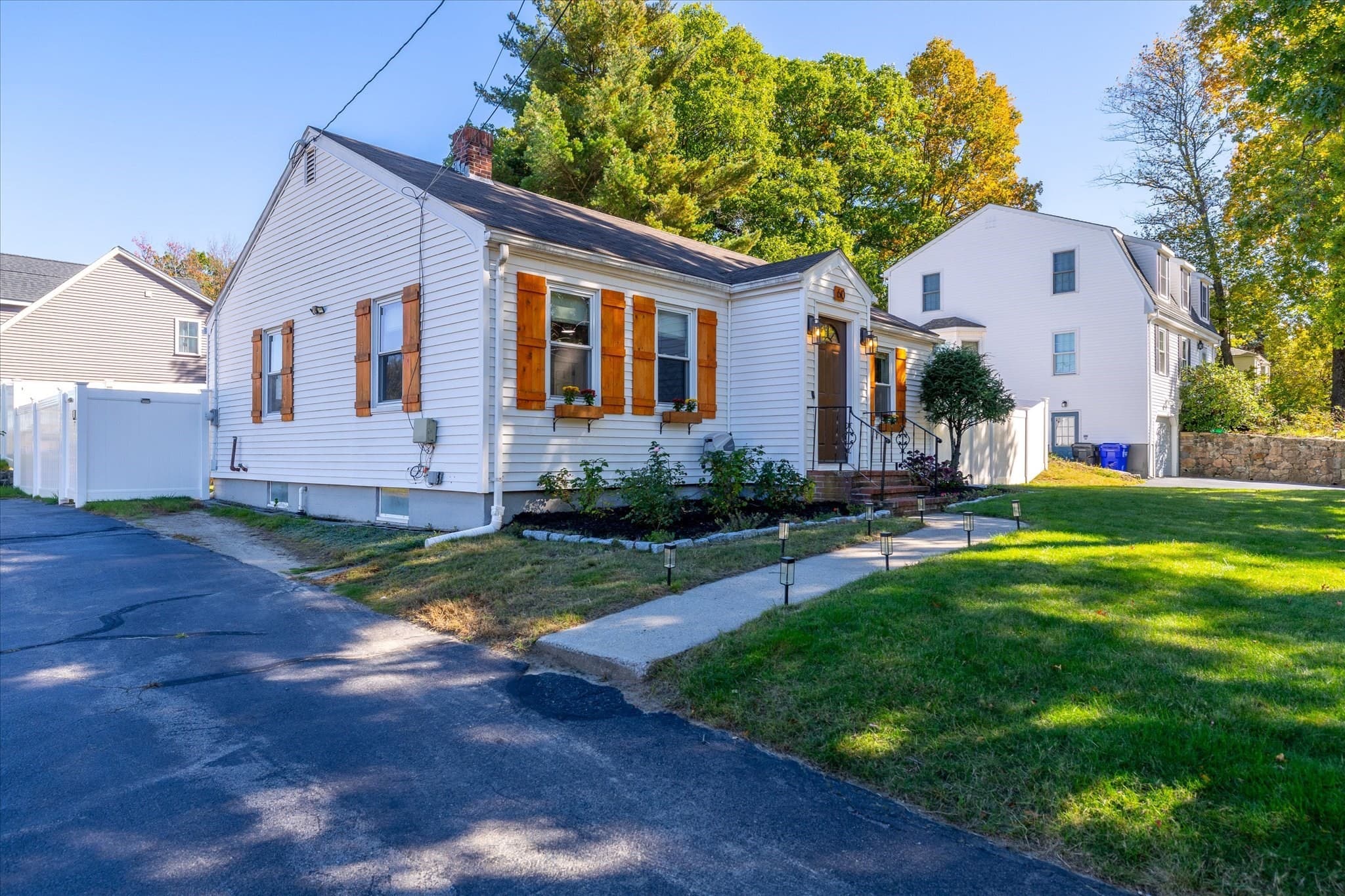 Single Family Residence at 60 Mount Pleasant St, Milford MA 01757, Milford, photo 4 of 35