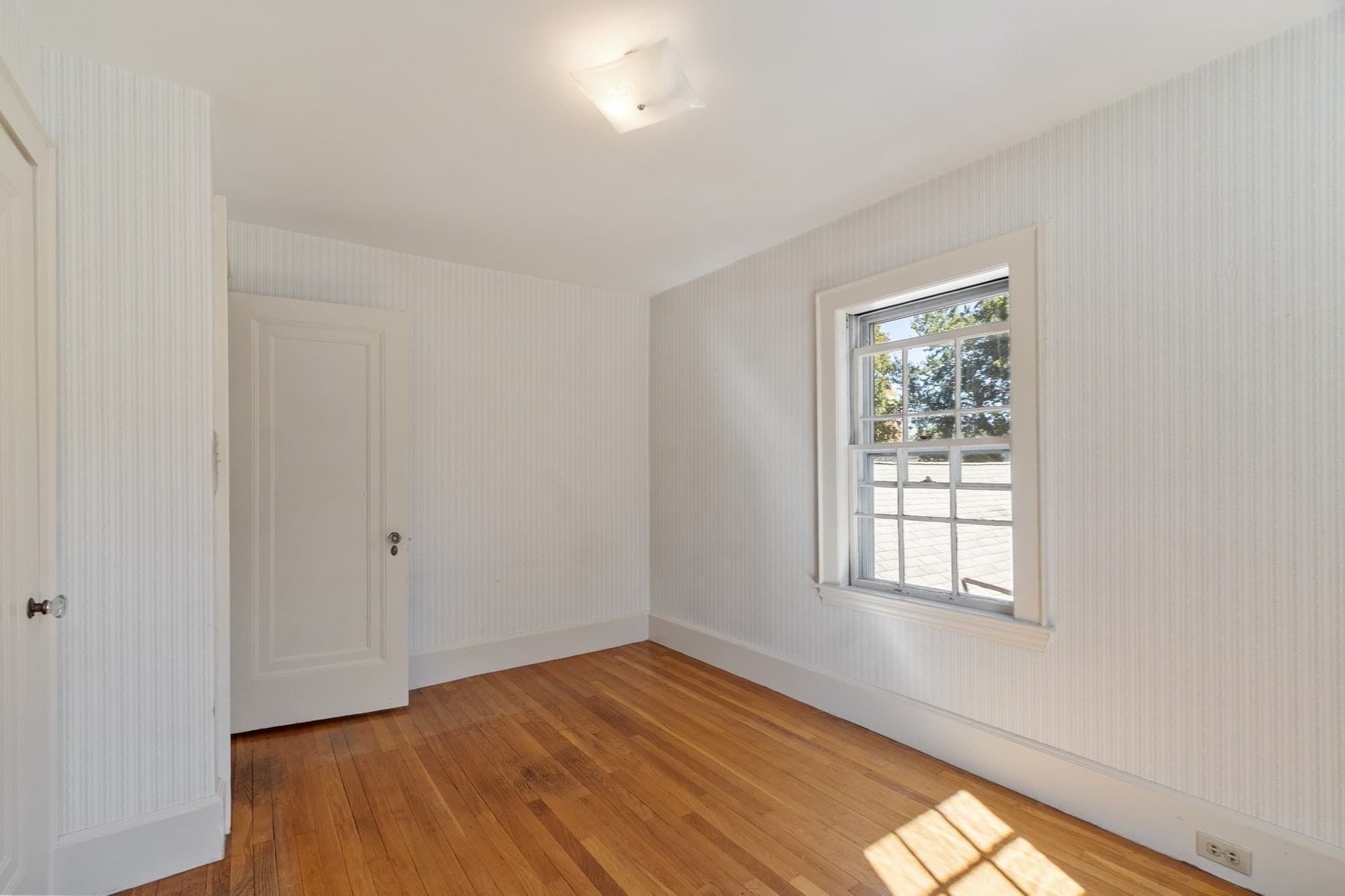 Single Family Residence at 124 Luce Street, Lowell MA 01852, Lowell, photo 18 of 32