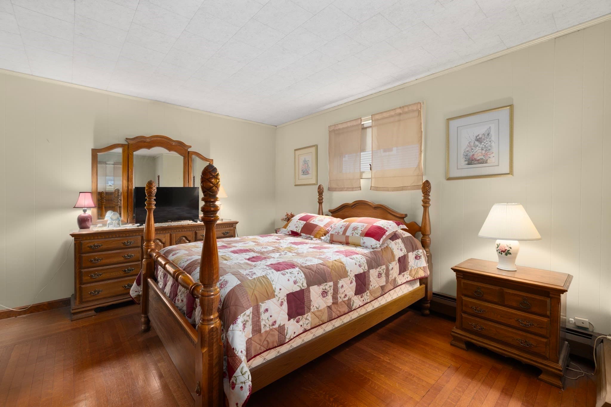 Single Family Residence at 109 Barre Street, Fall River MA 02723, Fall River, photo 6 of 39