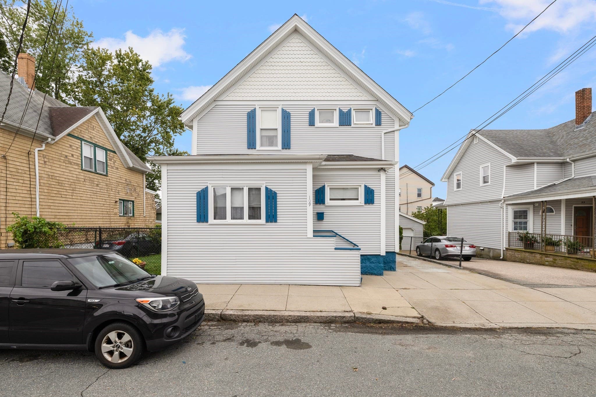 Single Family Residence at 109 Barre Street, Fall River MA 02723, Fall River, photo 3 of 39