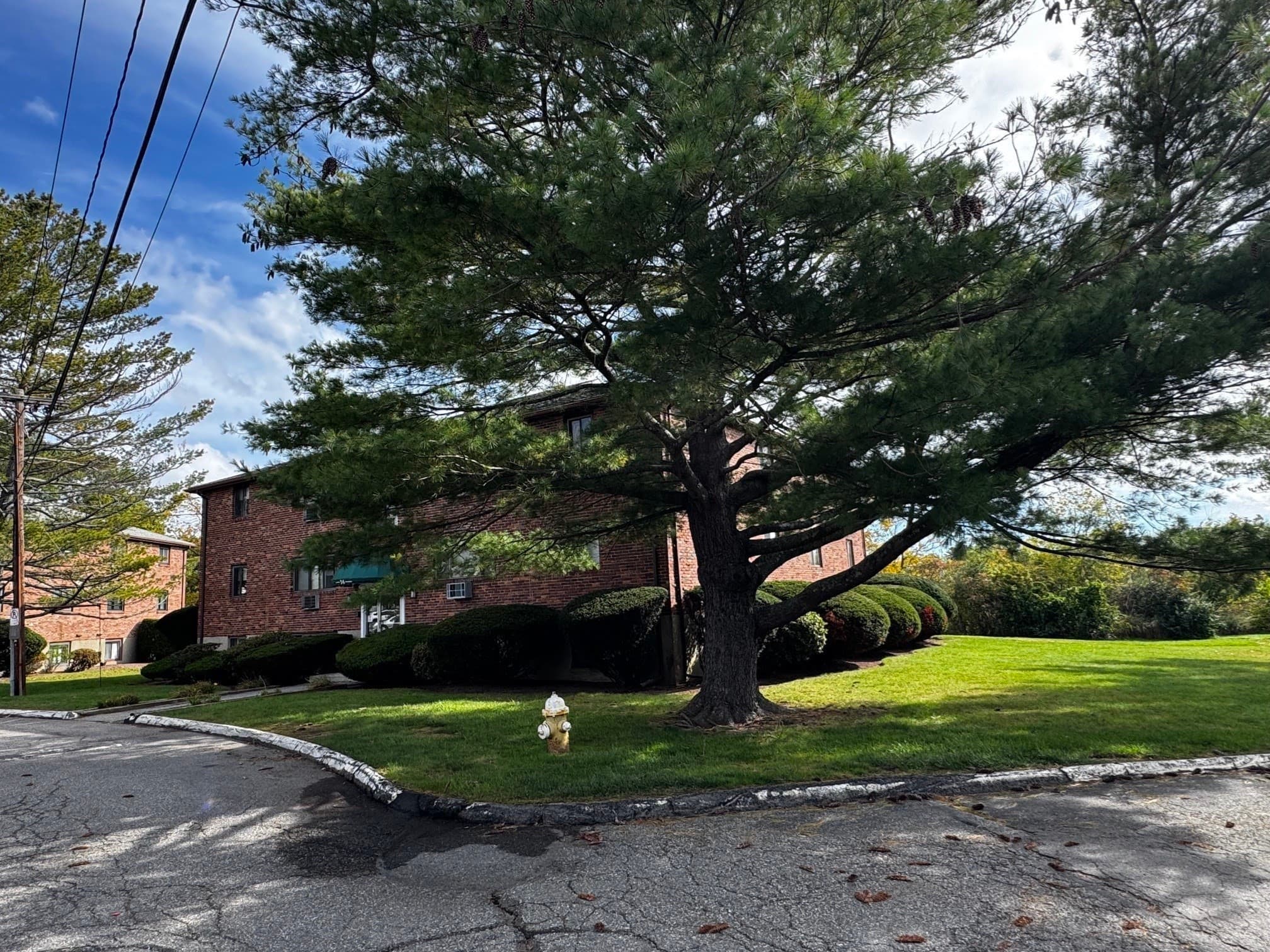 Condominium at 36 Bayview Ter # 1, Danvers MA 01923, photo 2 of 9