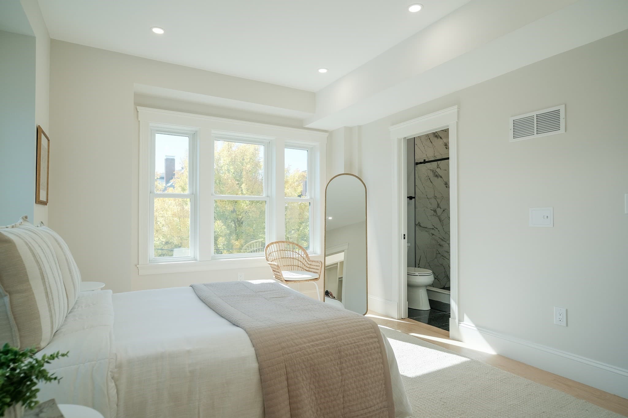 Condominium at 43 Boston St # C, Somerville MA 02143, Somerville, photo 11 of 19