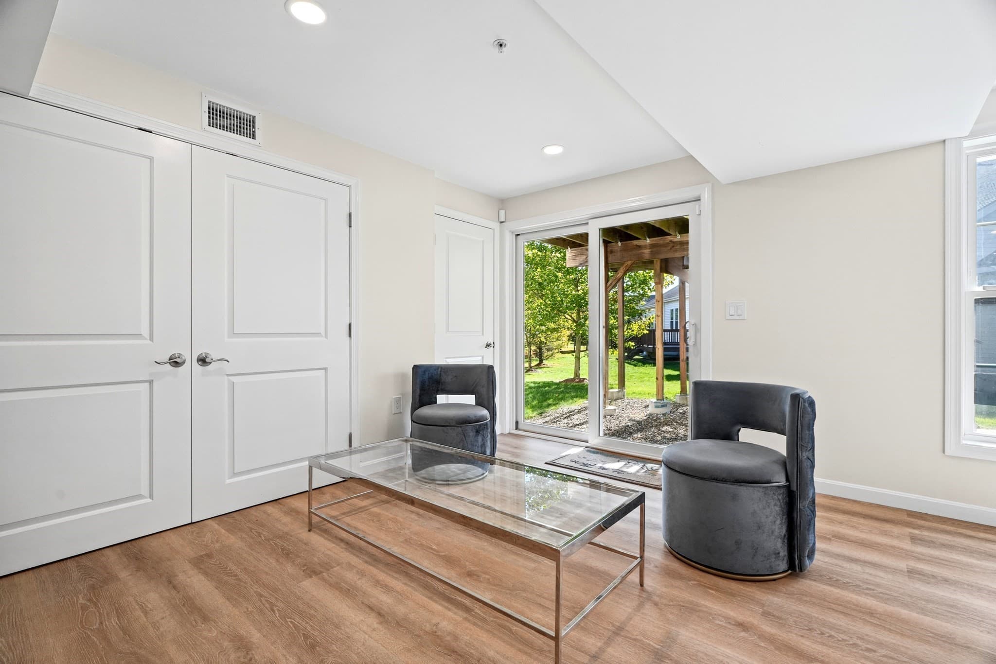 Condominium at 22 Kendall Ct # 22, Bedford MA 01730, Bedford, photo 23 of 39