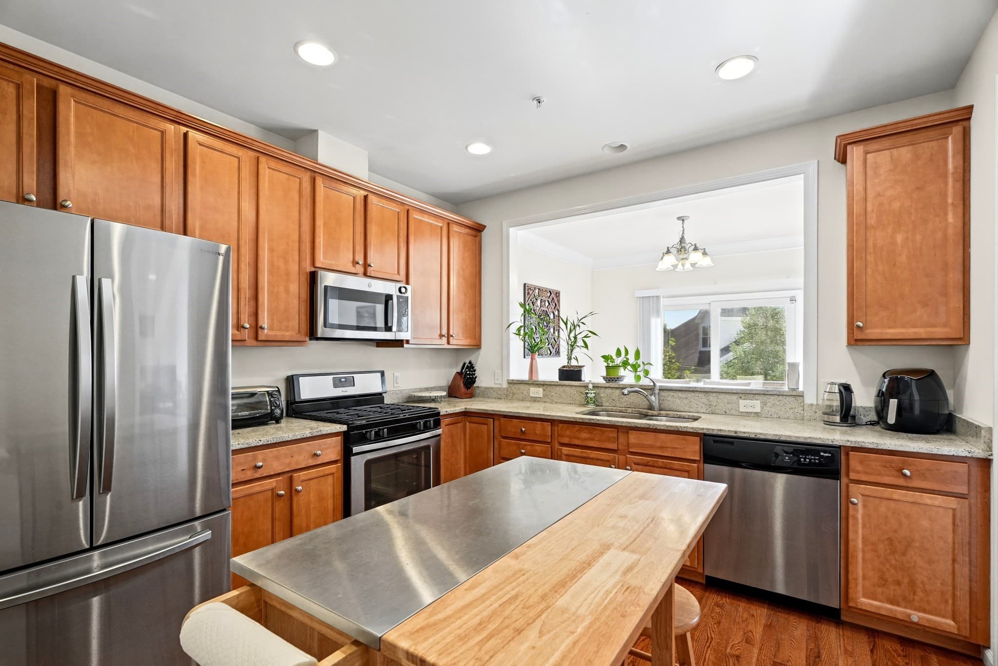 Condominium at 22 Kendall Ct # 22, Bedford MA 01730, Bedford, photo 6 of 39