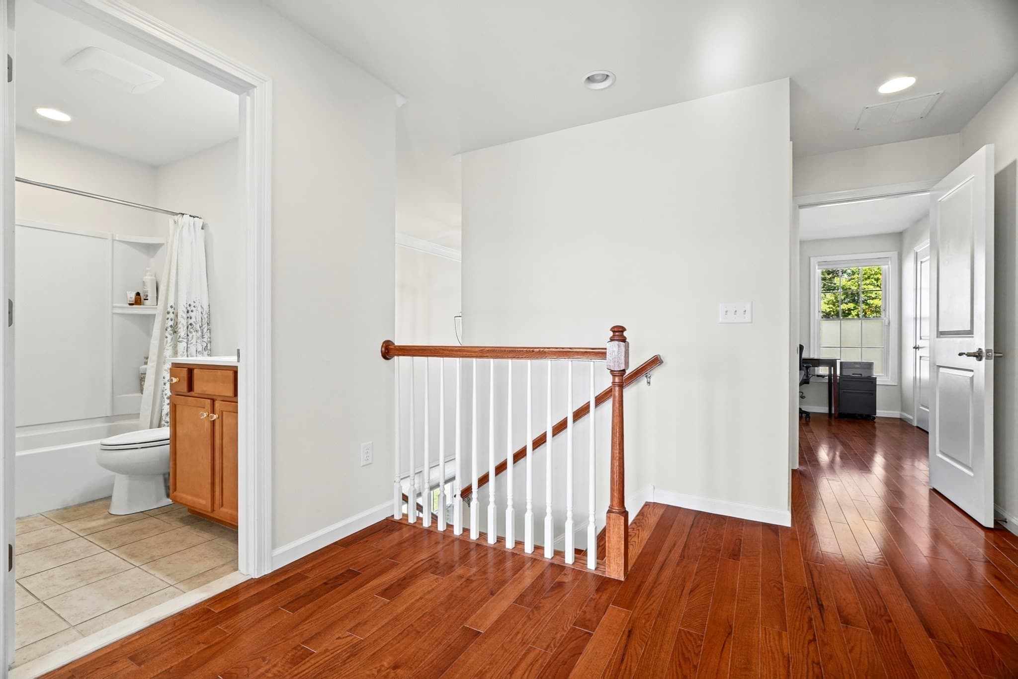 Condominium at 22 Kendall Ct # 22, Bedford MA 01730, Bedford, photo 22 of 39