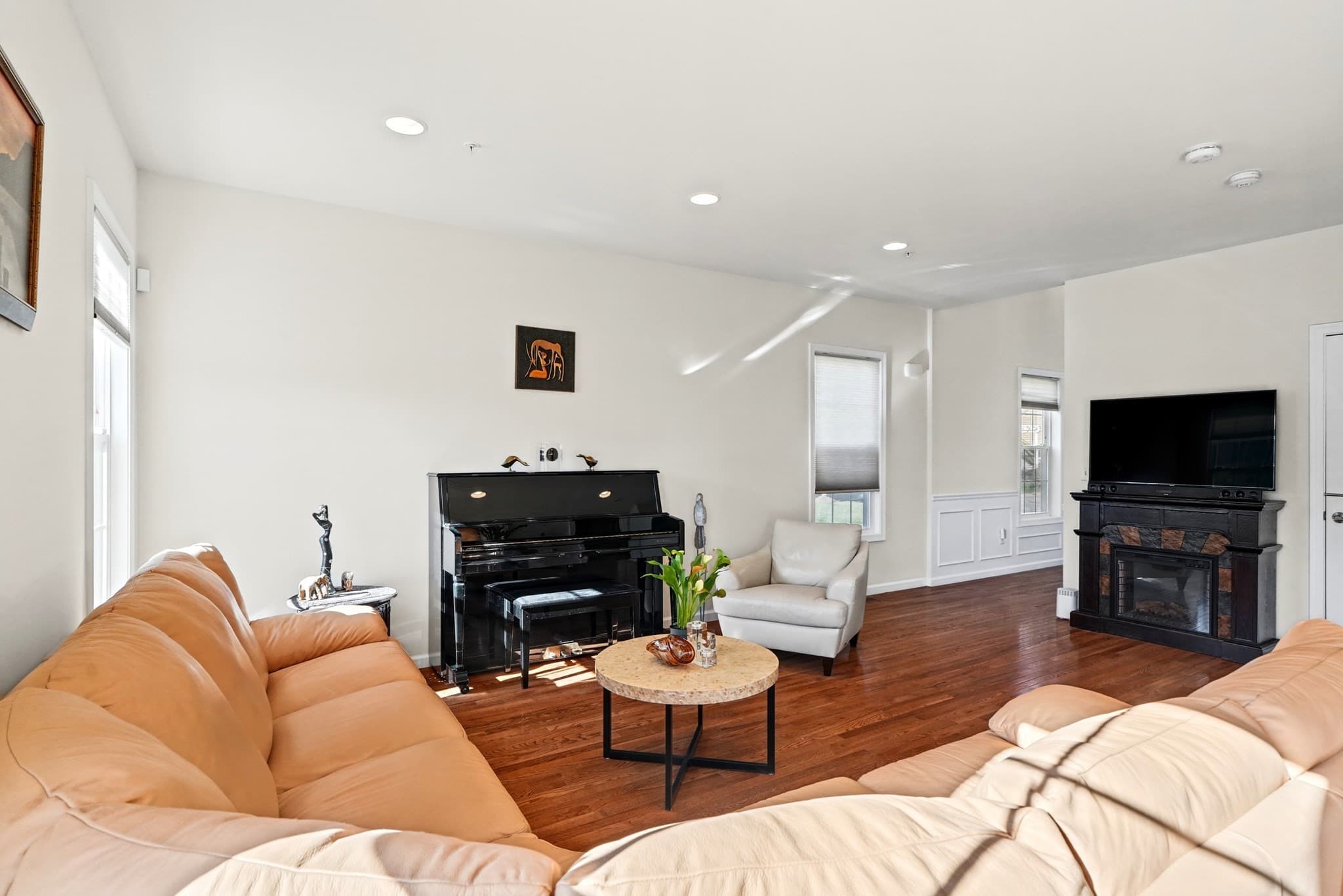 Condominium at 22 Kendall Ct # 22, Bedford MA 01730, Bedford, photo 3 of 39