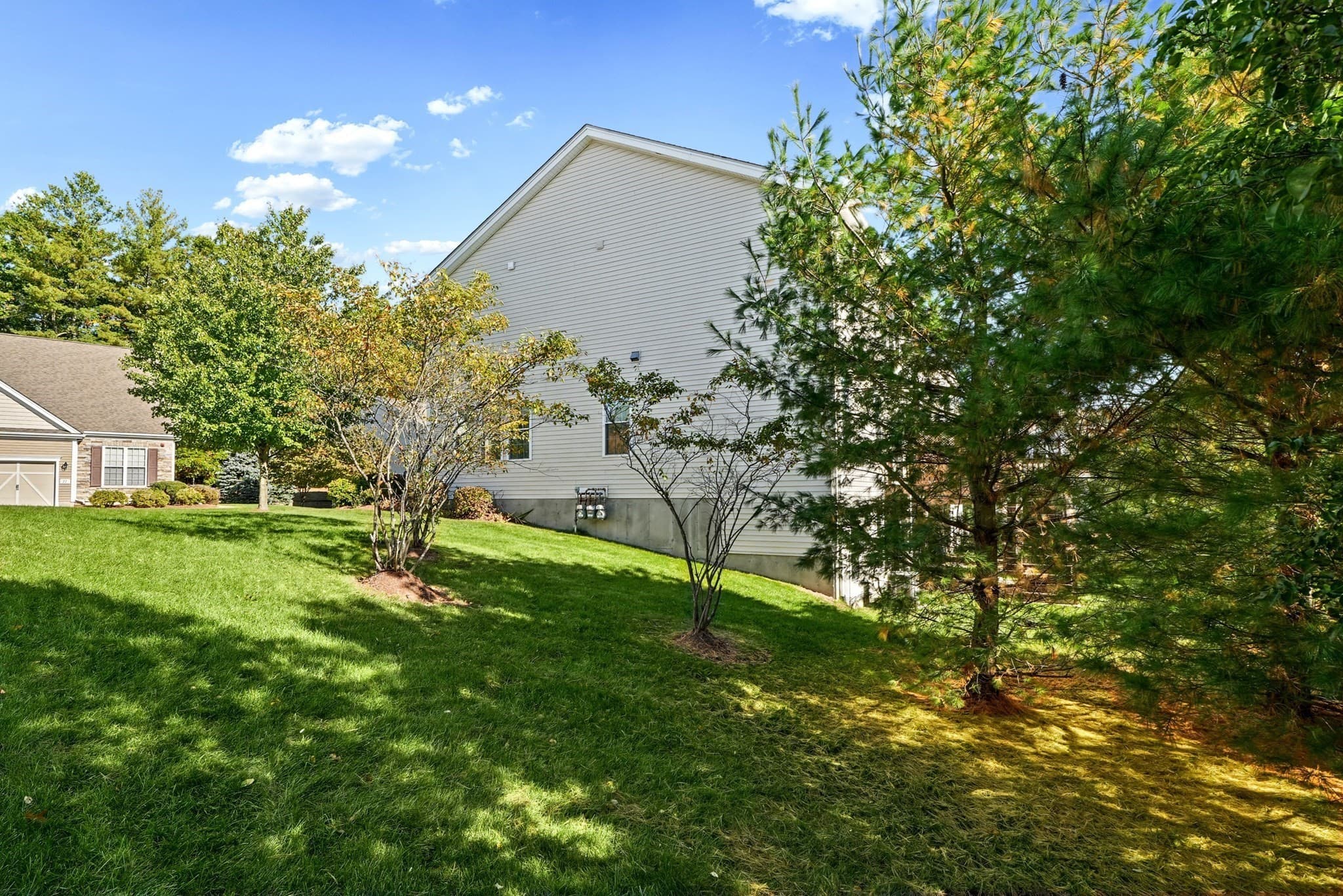 Condominium at 22 Kendall Ct # 22, Bedford MA 01730, Bedford, photo 32 of 39
