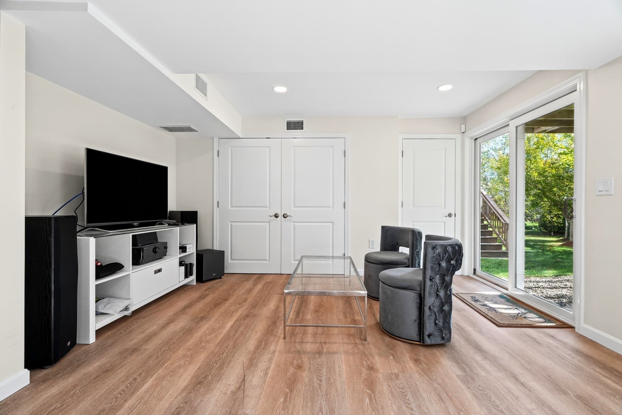 Condominium at 22 Kendall Ct # 22, Bedford MA 01730, Bedford, photo 24 of 39