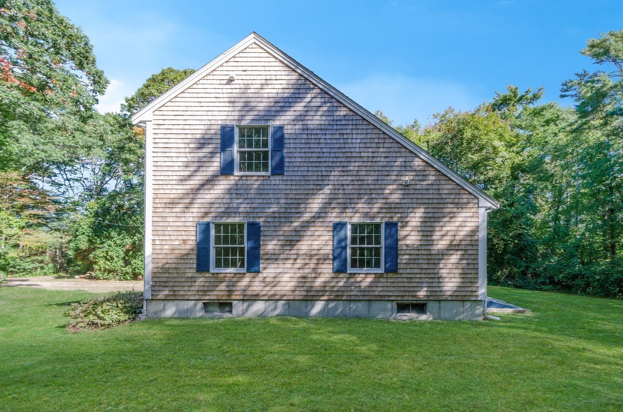 Single Family Residence at 24 Foster St, Mattapoisett MA 02739, Mattapoisett, photo 20 of 24