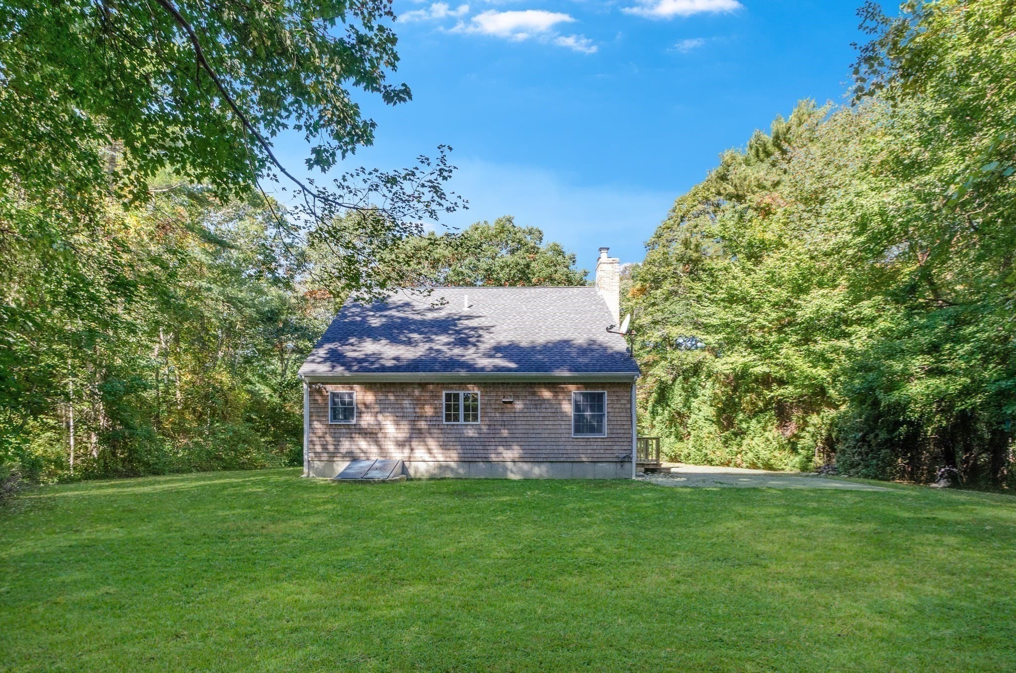 Single Family Residence at 24 Foster St, Mattapoisett MA 02739, Mattapoisett, photo 19 of 24