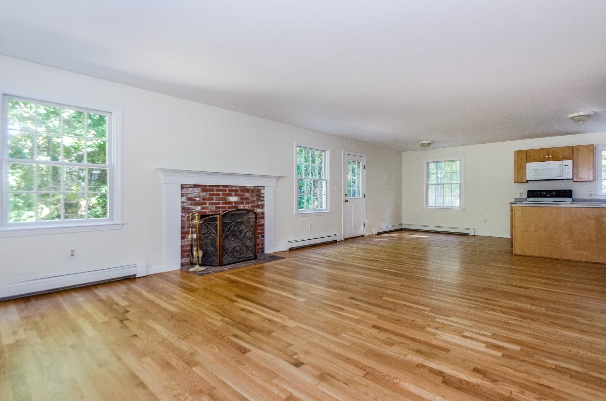 Single Family Residence at 24 Foster St, Mattapoisett MA 02739, Mattapoisett, photo 4 of 24
