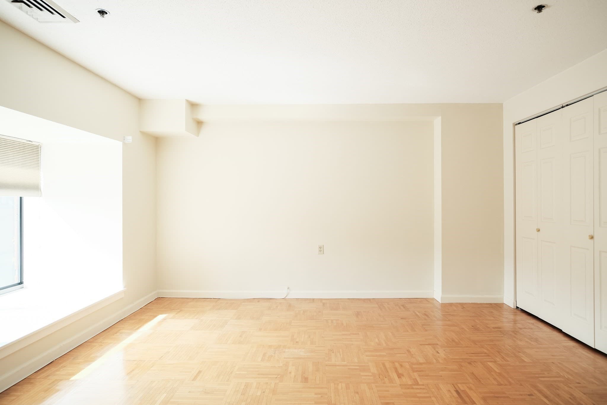 Condominium at 357 Commercial St # 516, Boston MA 02109, Boston, photo 12 of 21