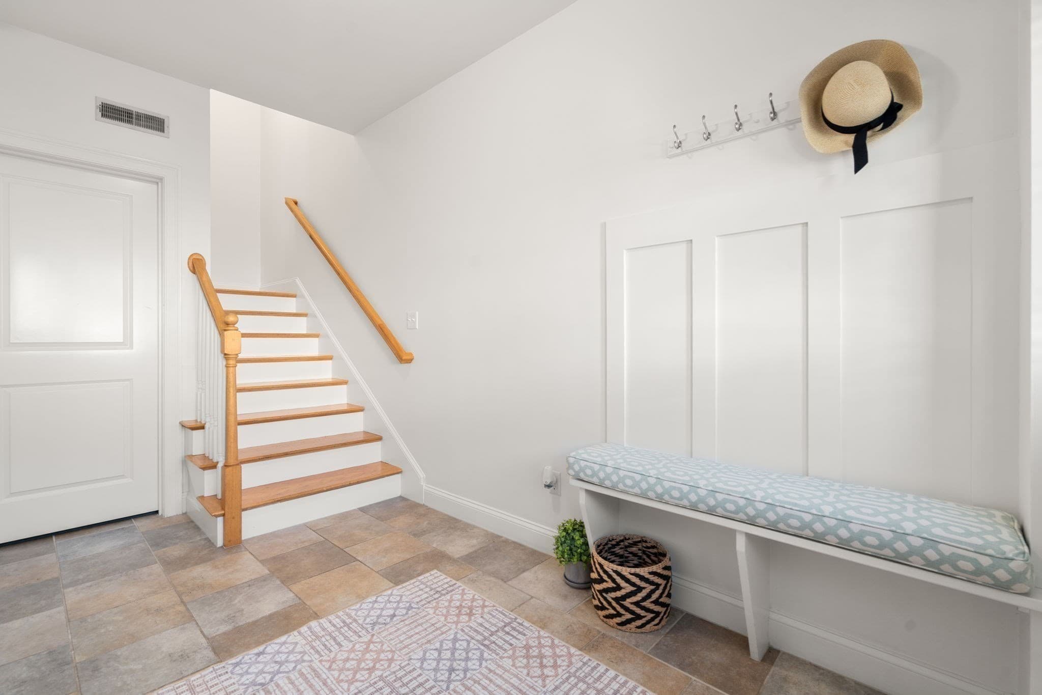 Single Family Residence at 144 Princeton Ave, Waltham MA 02151, Waltham, photo 6 of 42
