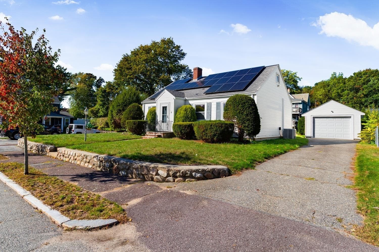 Single Family Residence at 2 Minot St, Wakefield MA 01880, Wakefield, photo 2 of 26