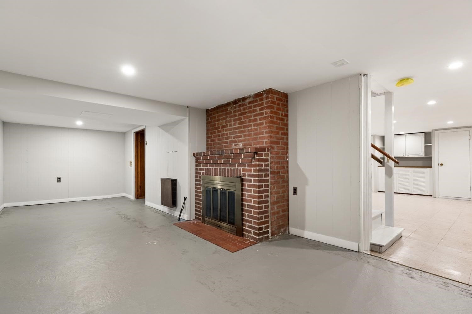 Single Family Residence at 2 Minot St, Wakefield MA 01880, Wakefield, photo 18 of 26