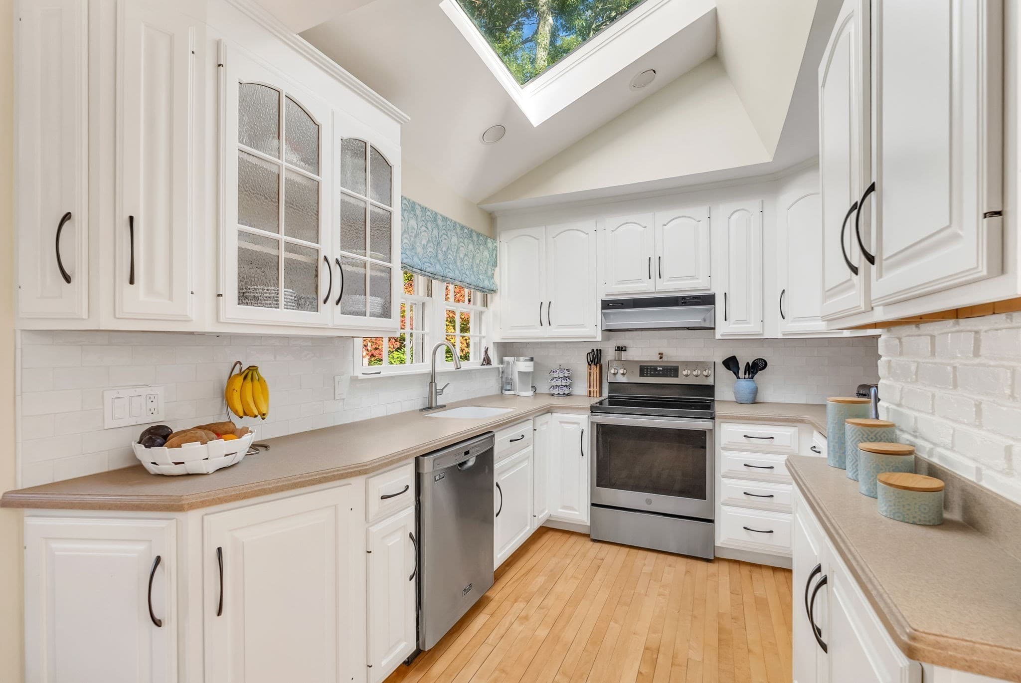 Single Family Residence at 44 Pequot Rd, Wayland MA 01778, Wayland, photo 5 of 18