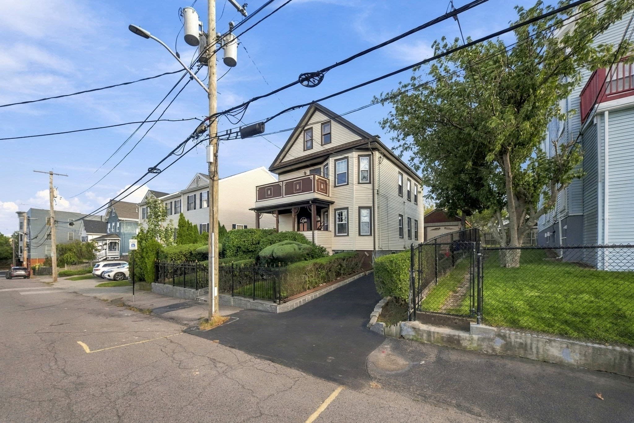 24-26 Walnut St, Quincy MA 02171