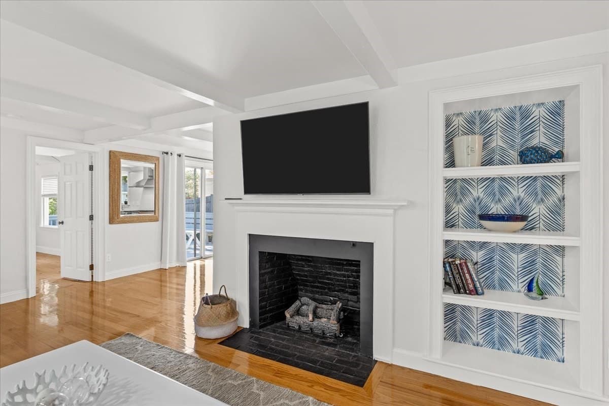 Single Family Residence at 8 Forest Ave, Cohasset MA 02025, Cohasset, photo 6 of 33