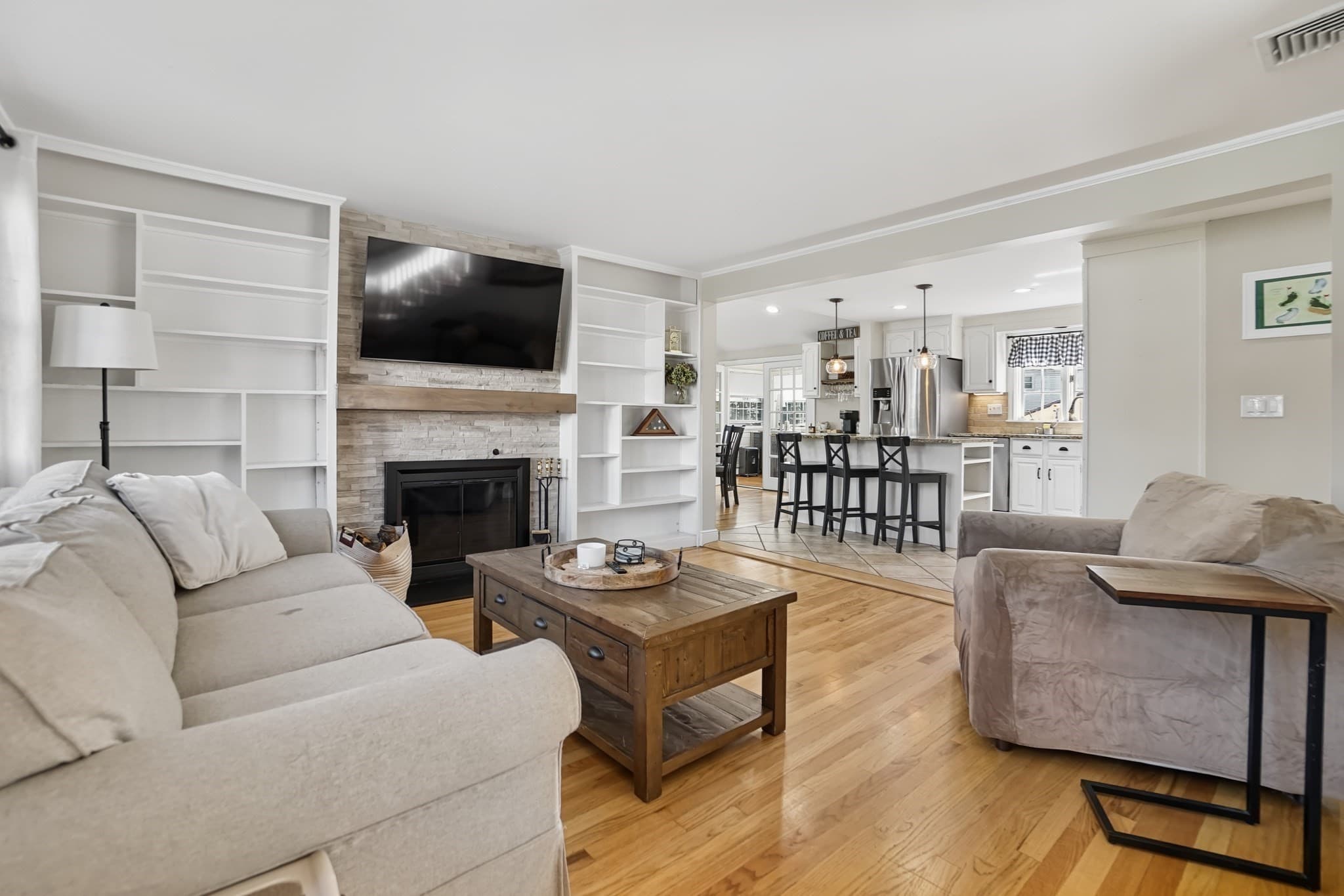 Single Family Residence at 46 Kenmore Road, Waltham MA 02453, Waltham, photo 4 of 42