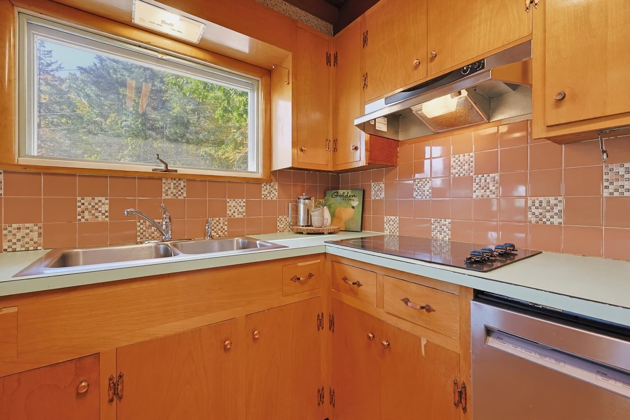 Single Family Residence at 58 Dudley Ave, Northbridge MA 01588, Northbridge, photo 11 of 33