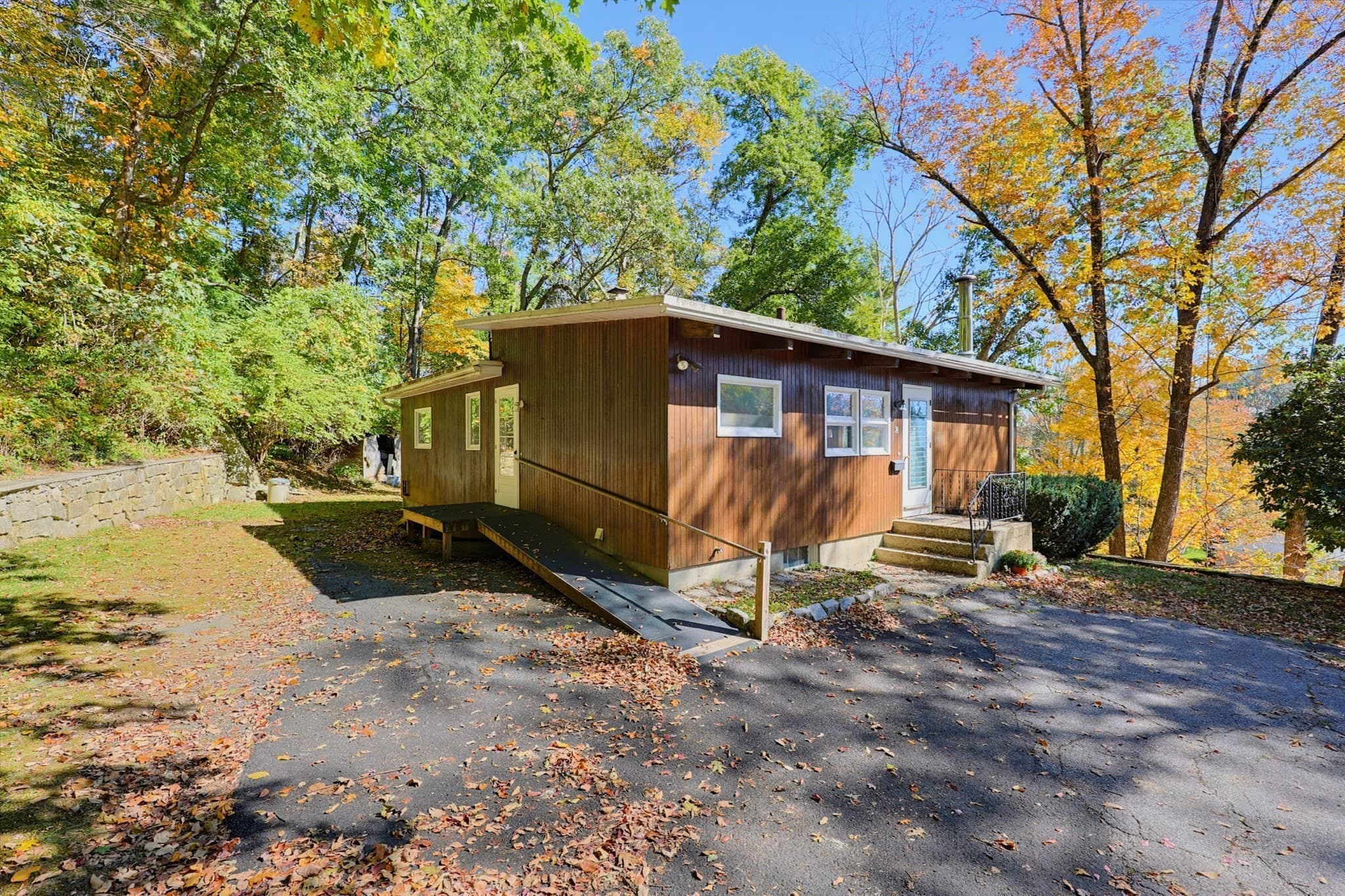 Single Family Residence at 58 Dudley Ave, Northbridge MA 01588, Northbridge, photo 4 of 33
