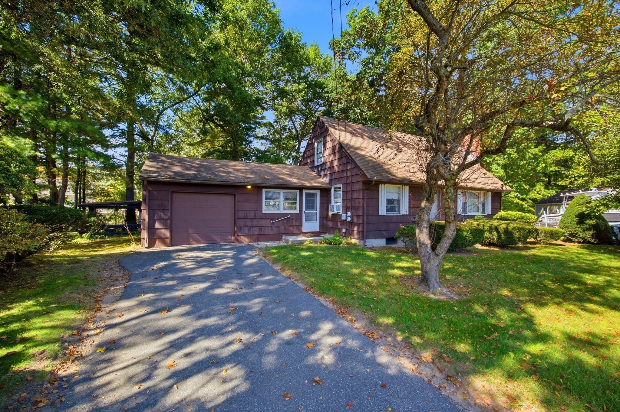 58 Pine Hill Rd., Springfield MA 01118