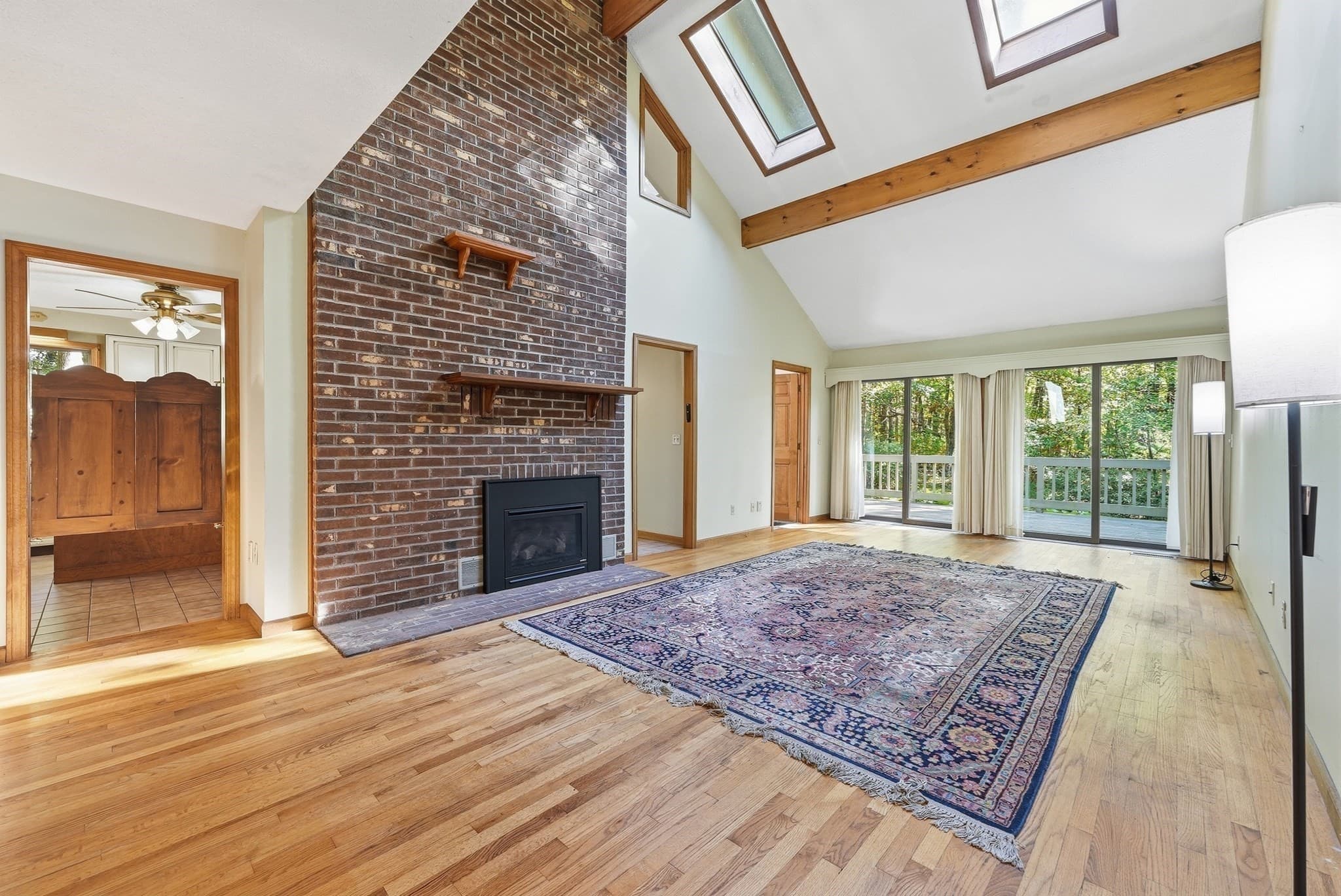 Single Family Residence at 127 Pleasant St, Southampton MA 01073, Southampton, photo 4 of 40