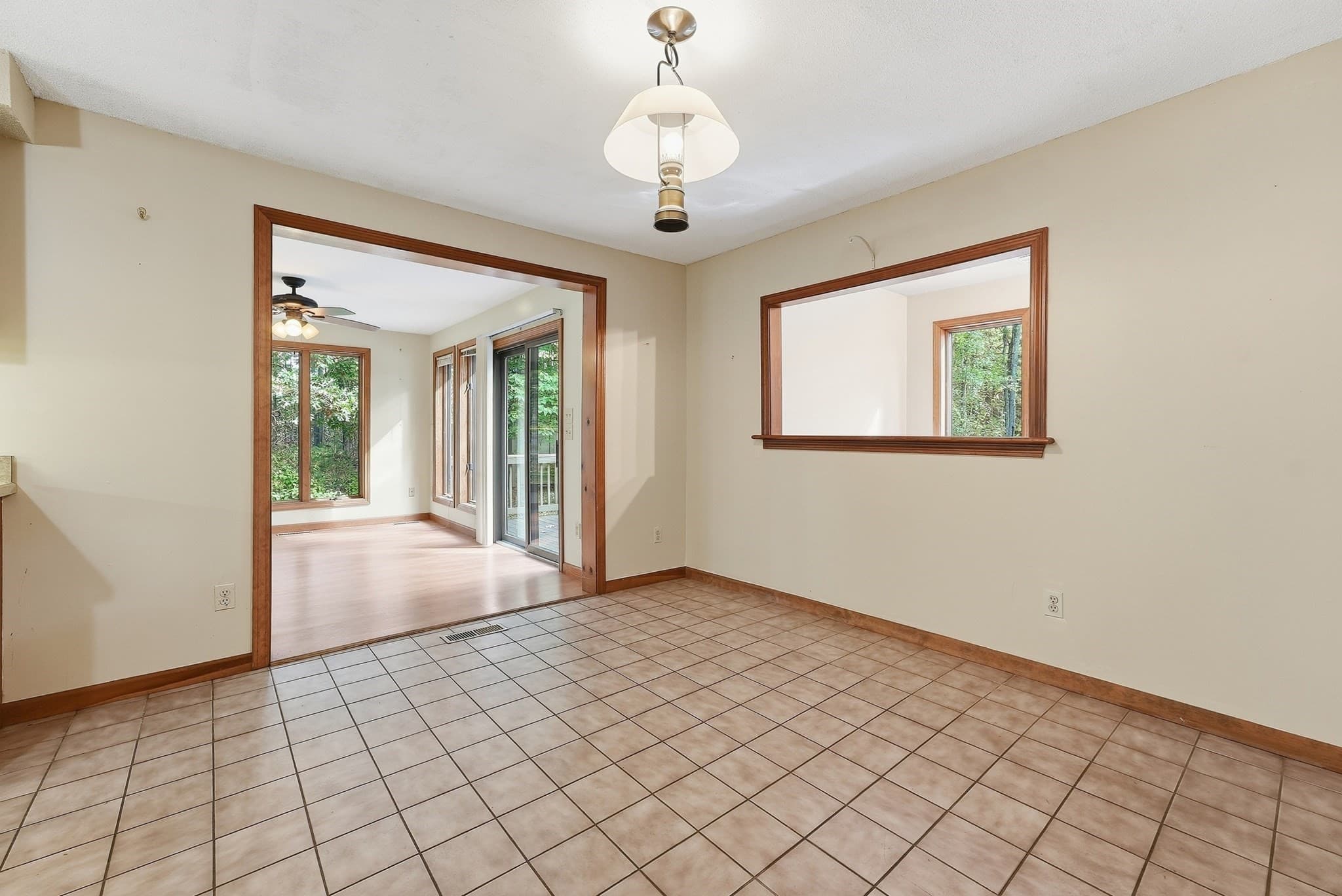Single Family Residence at 127 Pleasant St, Southampton MA 01073, Southampton, photo 8 of 40