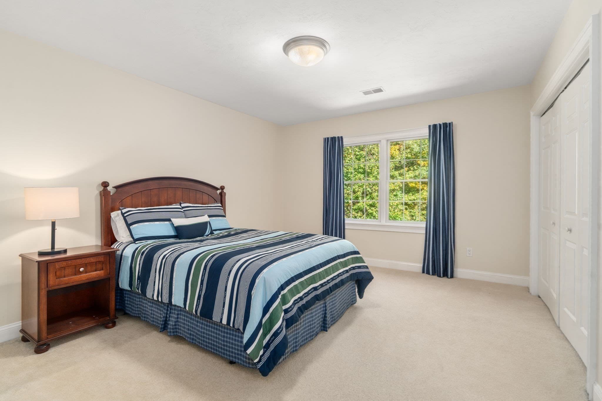 Single Family Residence at 7 Turtle Creek Circle, Shrewsbury MA 01545, Shrewsbury, photo 27 of 41