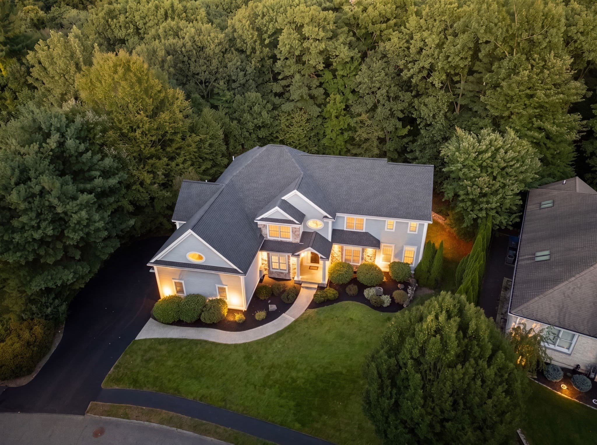 Single Family Residence at 7 Turtle Creek Circle, Shrewsbury MA 01545, Shrewsbury, photo 2 of 41