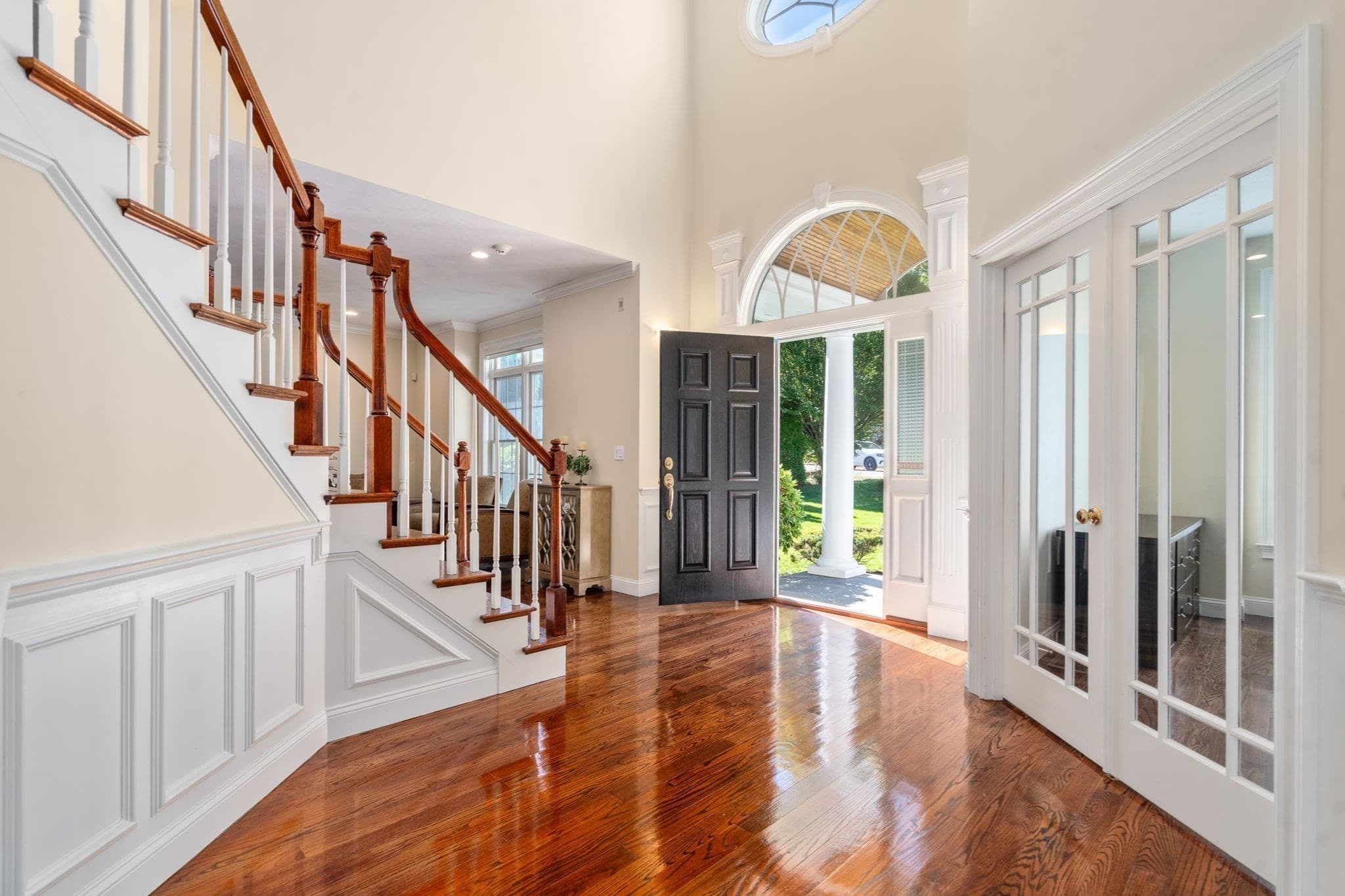 Single Family Residence at 7 Turtle Creek Circle, Shrewsbury MA 01545, Shrewsbury, photo 4 of 41