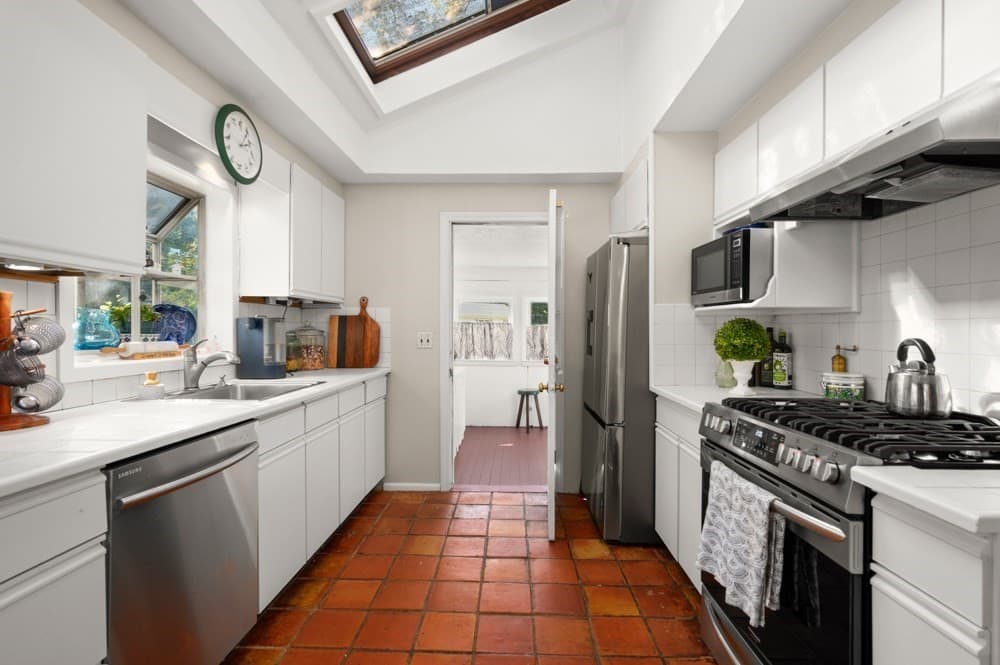 Single Family Residence at 5 Barbara Ave, Wilmington MA 01887, Wilmington, photo 27 of 41